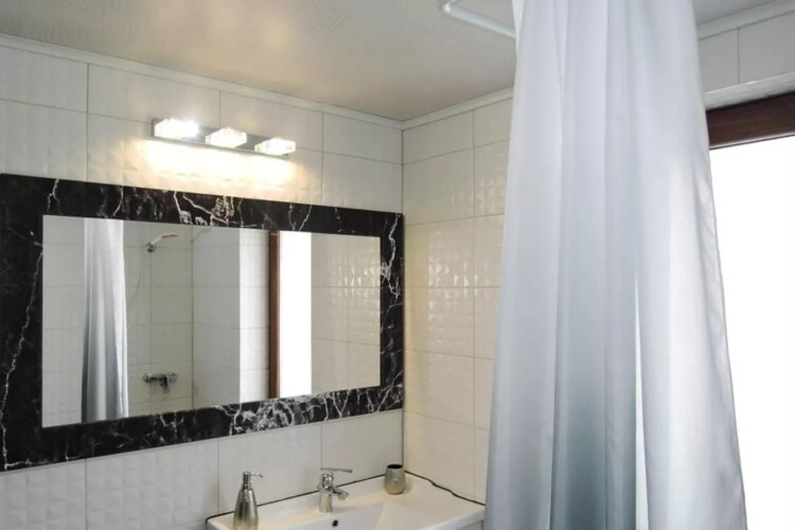 Holiday complex Swinoujscie-Bathroom