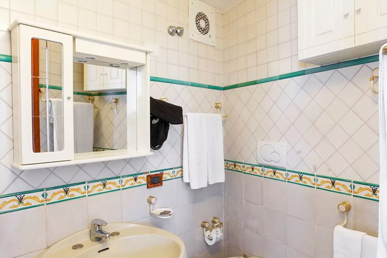 Arienzo-Bathroom