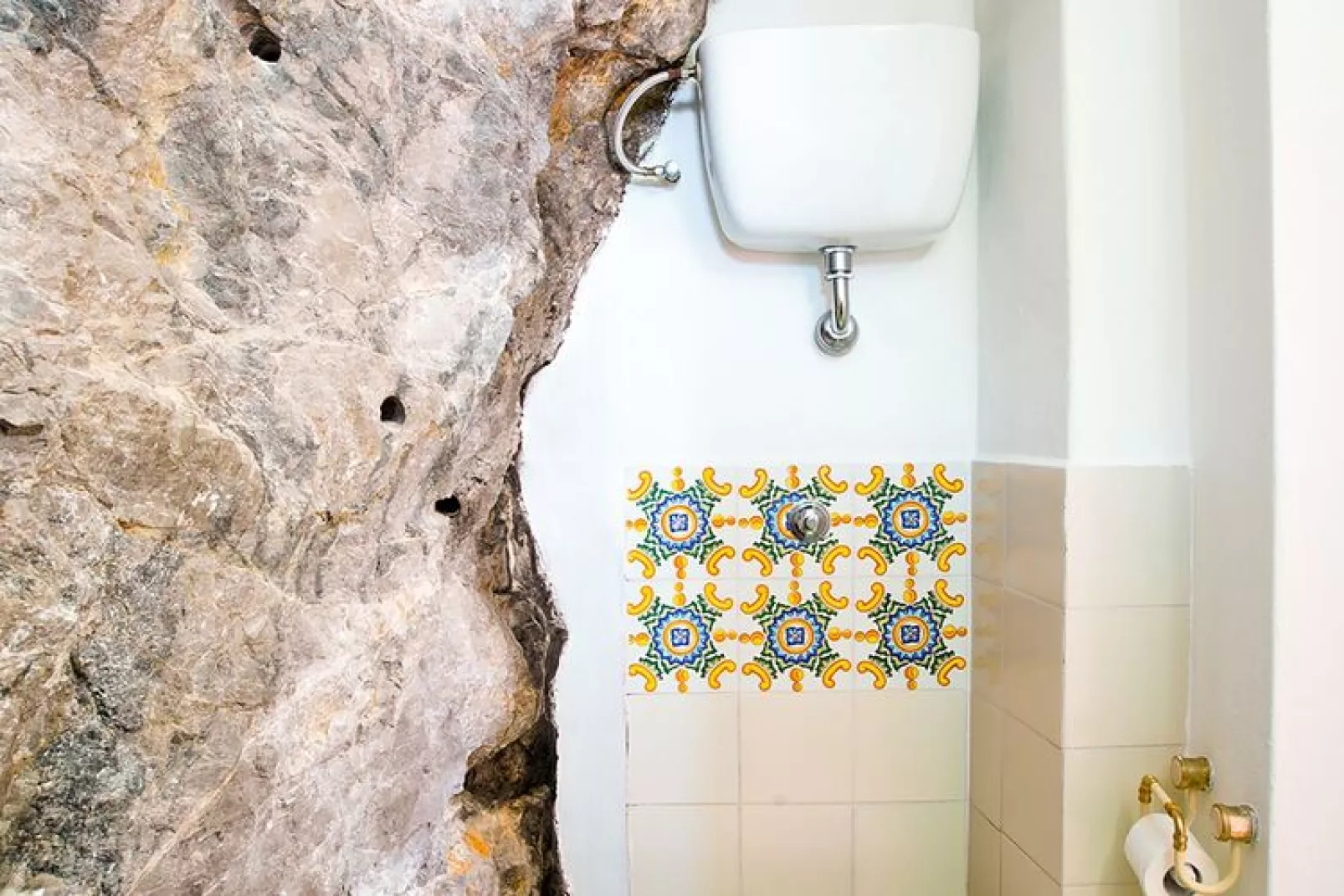 Arienzo-Bathroom