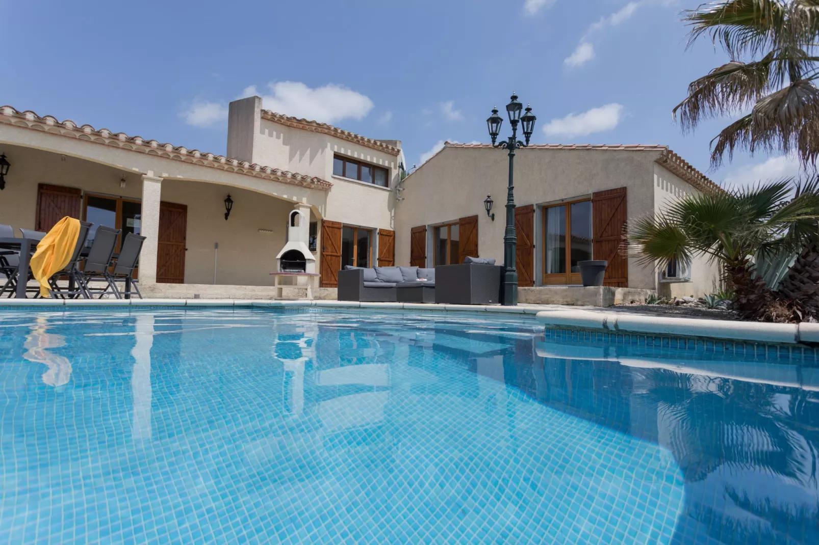 La Cerisette-Pool