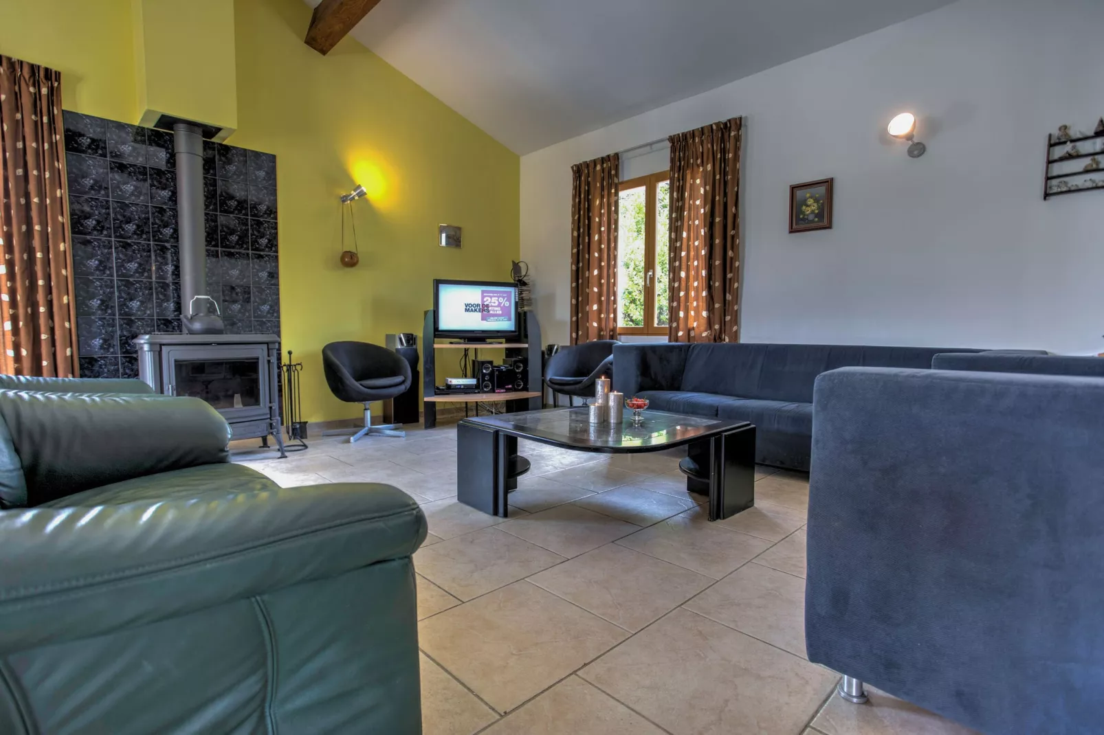 La Cerisette-Living room