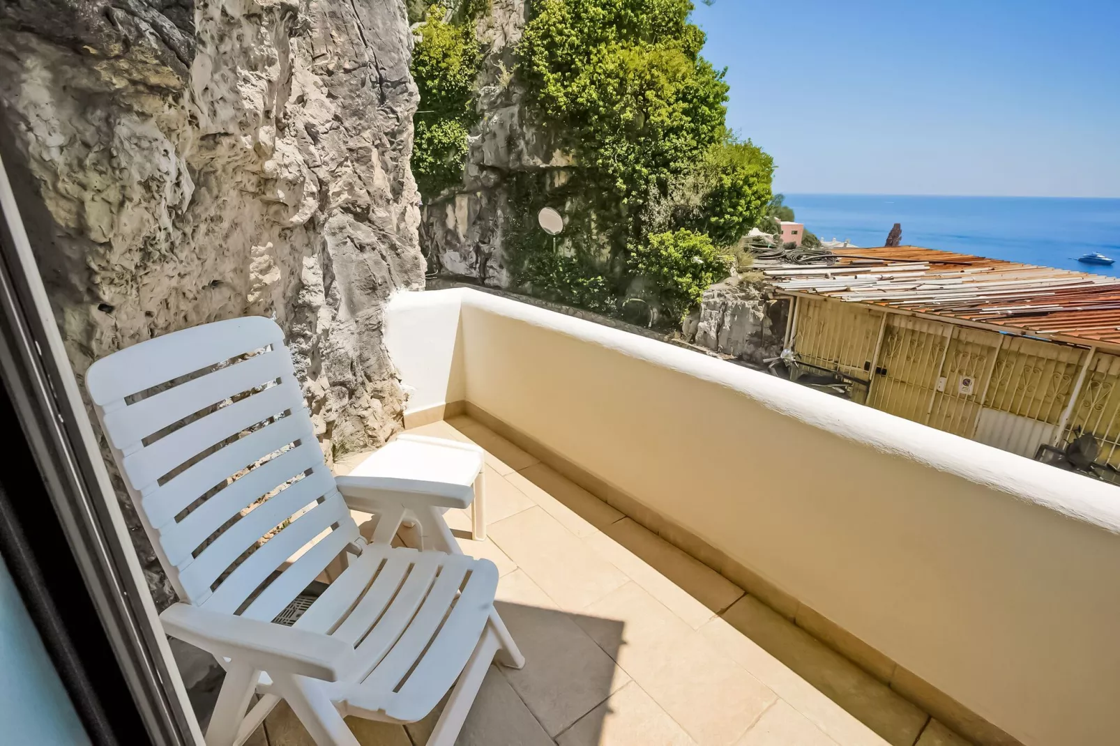 Arienzo-Terrace balcony