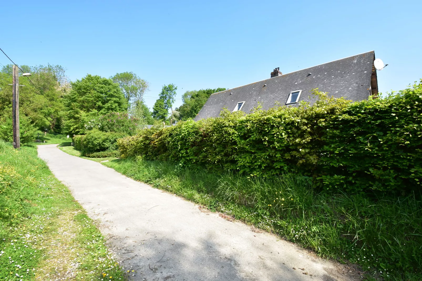 La Rivière-Areas within 1km in summer