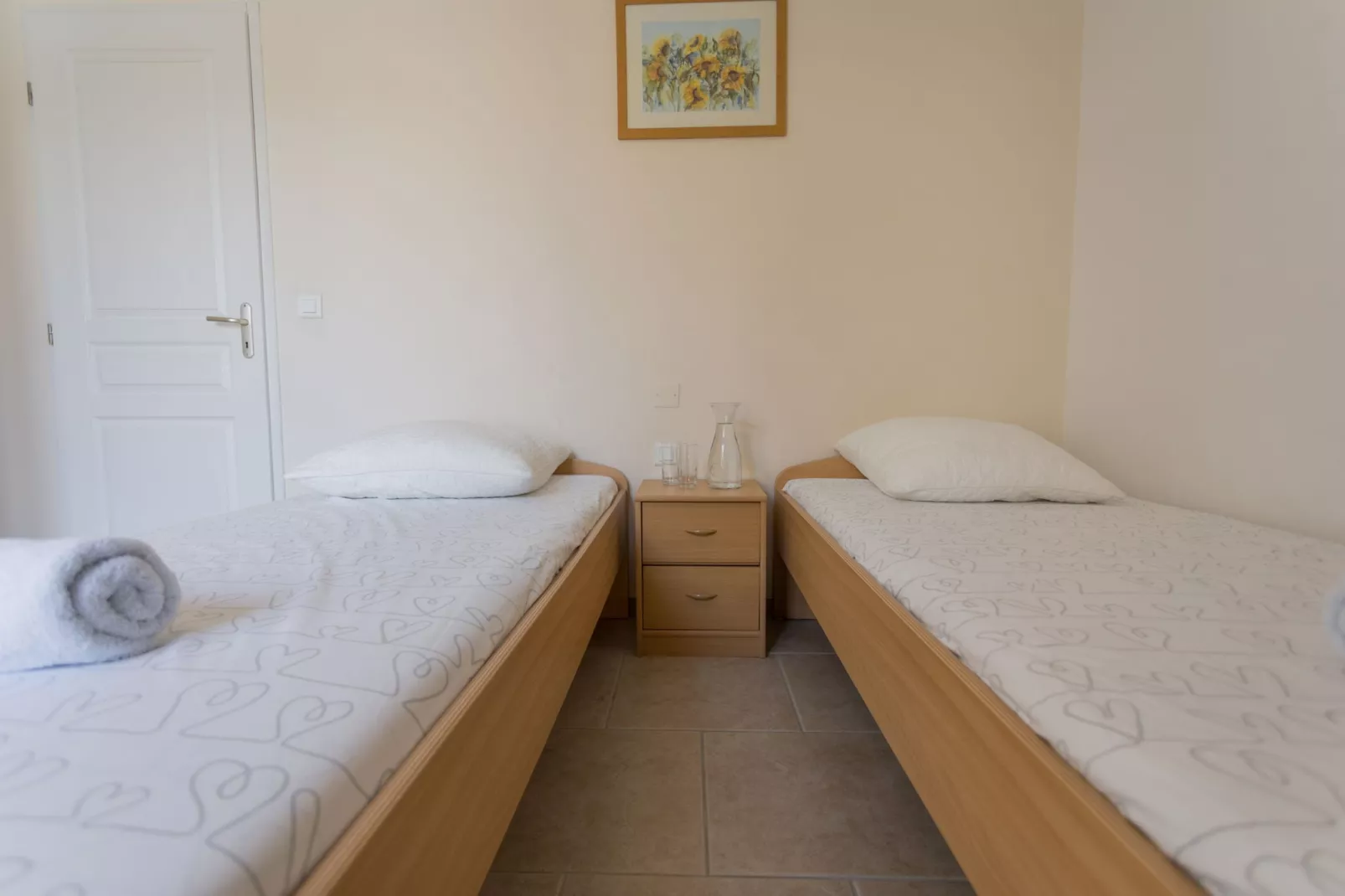 La Cerisette-Bedroom
