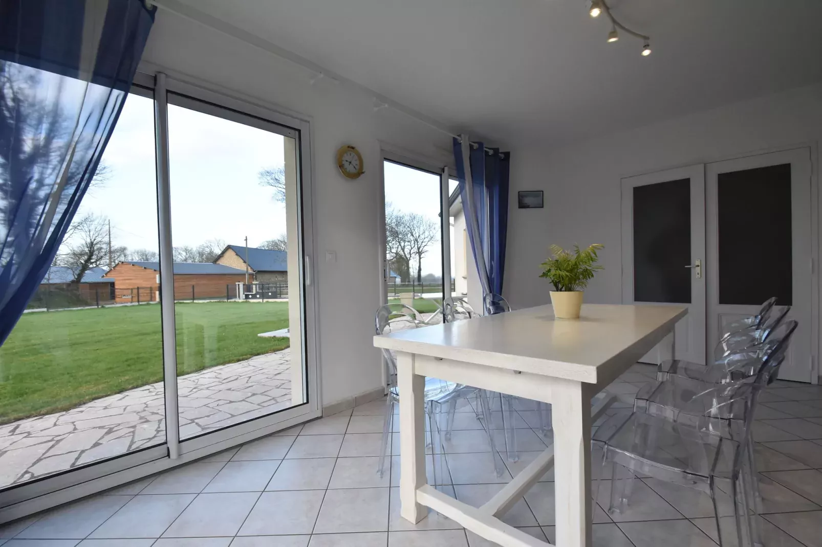 Gite des 3 Mathildes 6 pers-Dining room