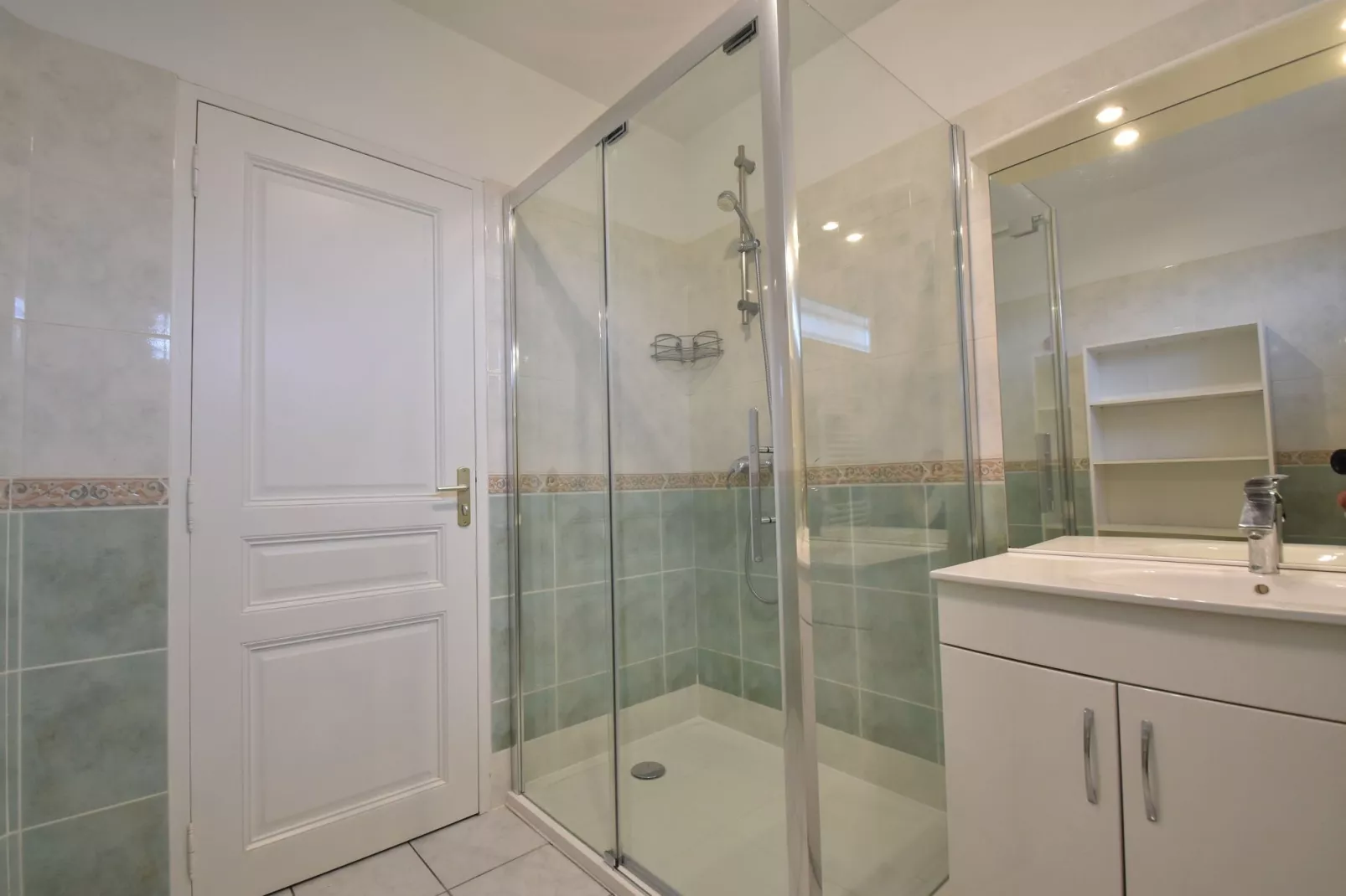 Gite des 3 Mathildes 6 pers-Bathroom