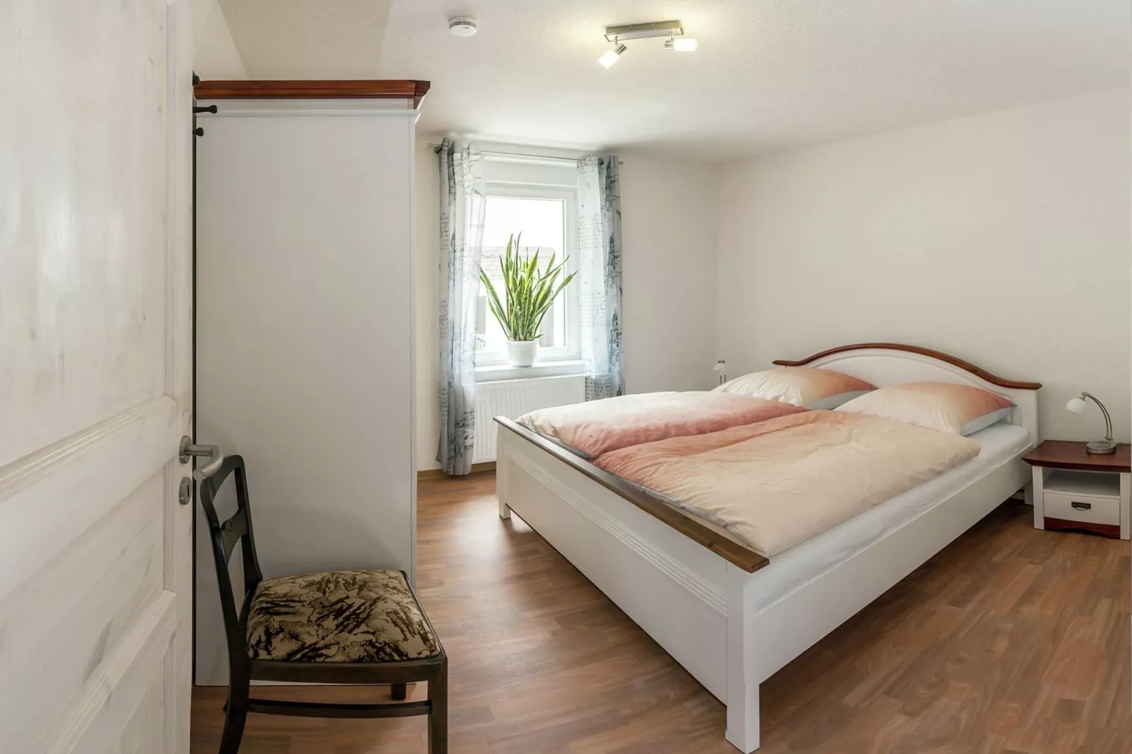 Bodeblick-Bedroom