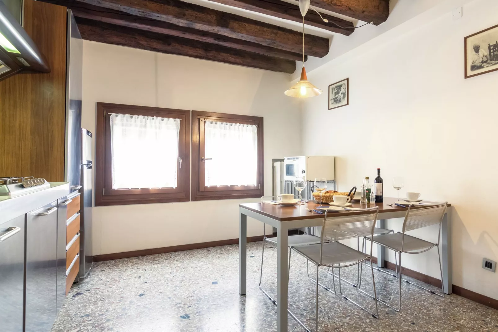 Paradiso-Dining room