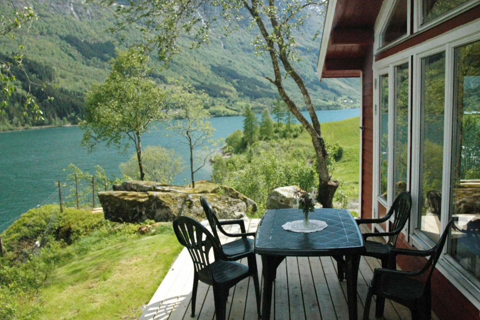 37214-NR. 3-Water view