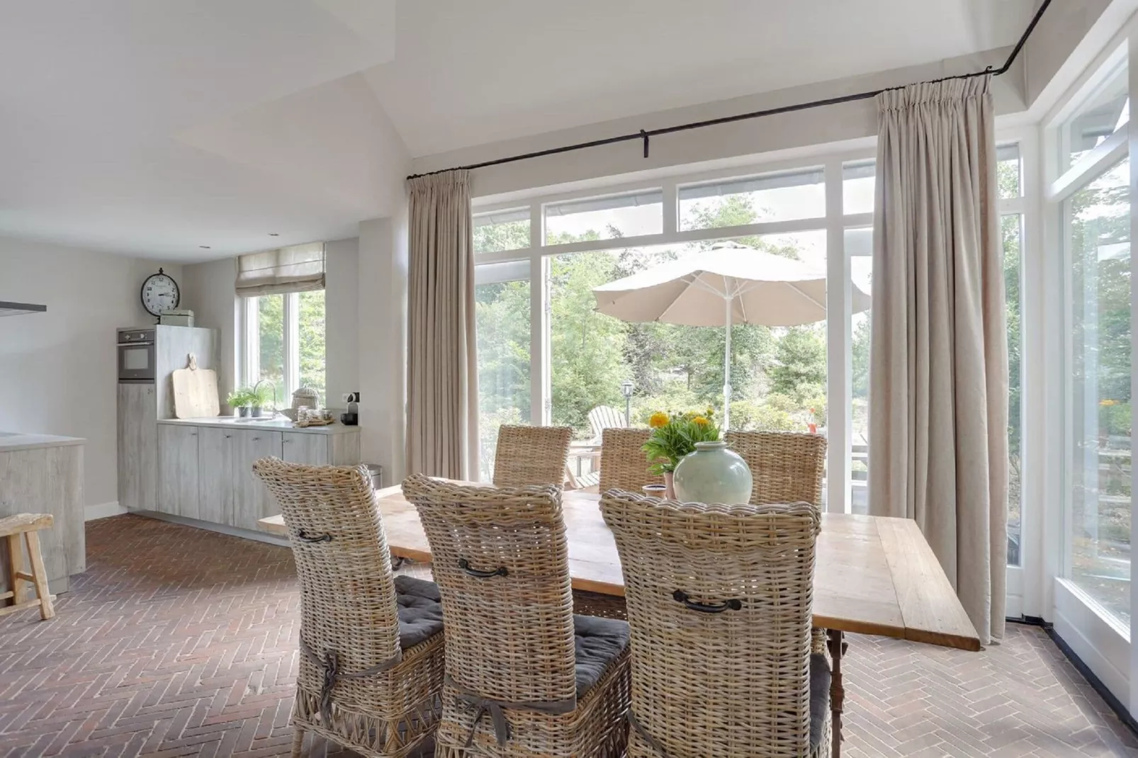 Vakantiepark Sandberghe 1-Dining room