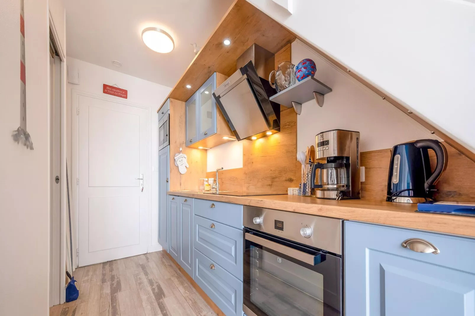 APPARTEMENT DUPLEX CHEZ LAURETTE-Kitchen