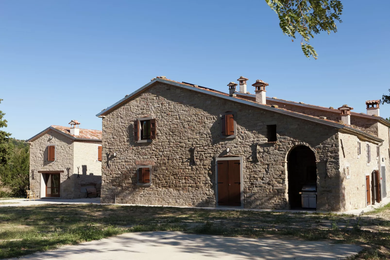Borgata Porpora Due - Exterior in summer