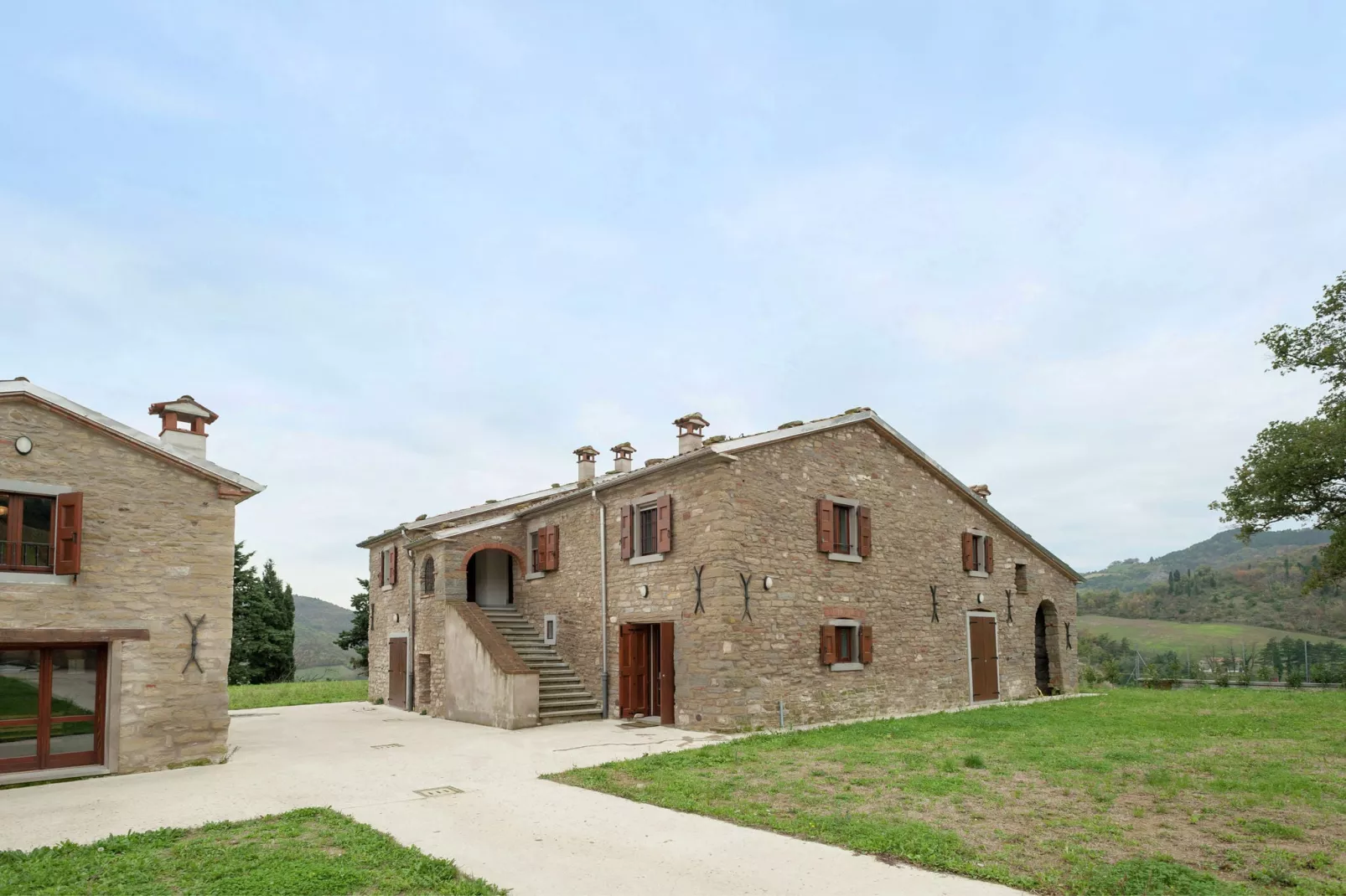 Borgata Porpora Due - Exterior in summer