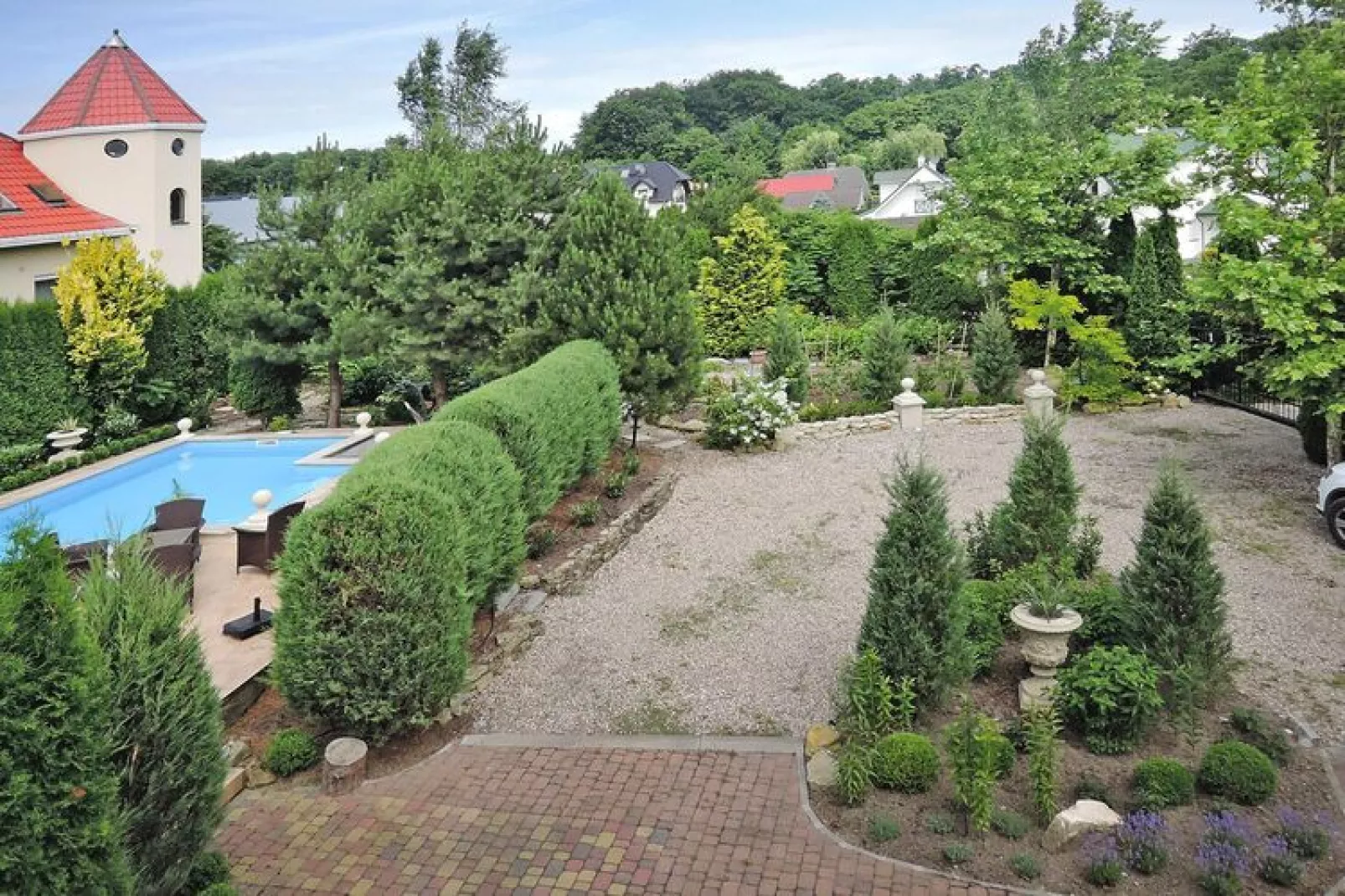 Komfortowy dom wakacyjny z prywatnym basenem dla 8 osób w Trzesaczu-Exterior summer