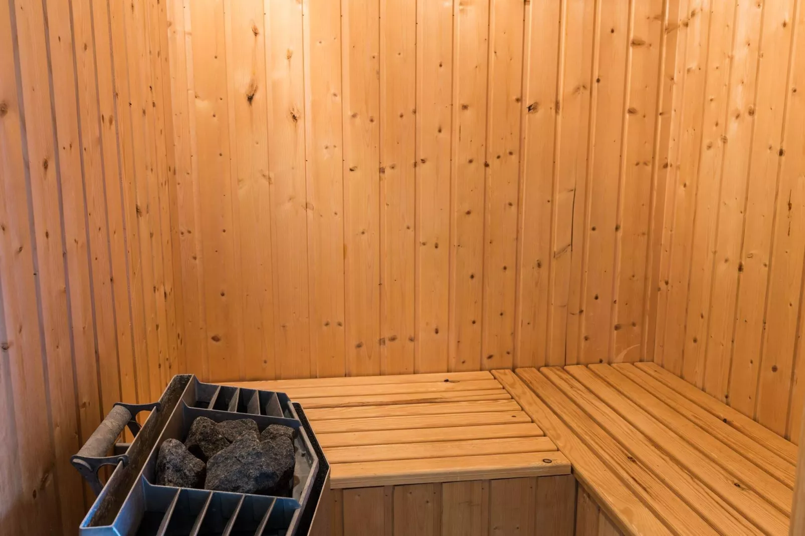 6 person holiday home in Blåvand-Sauna
