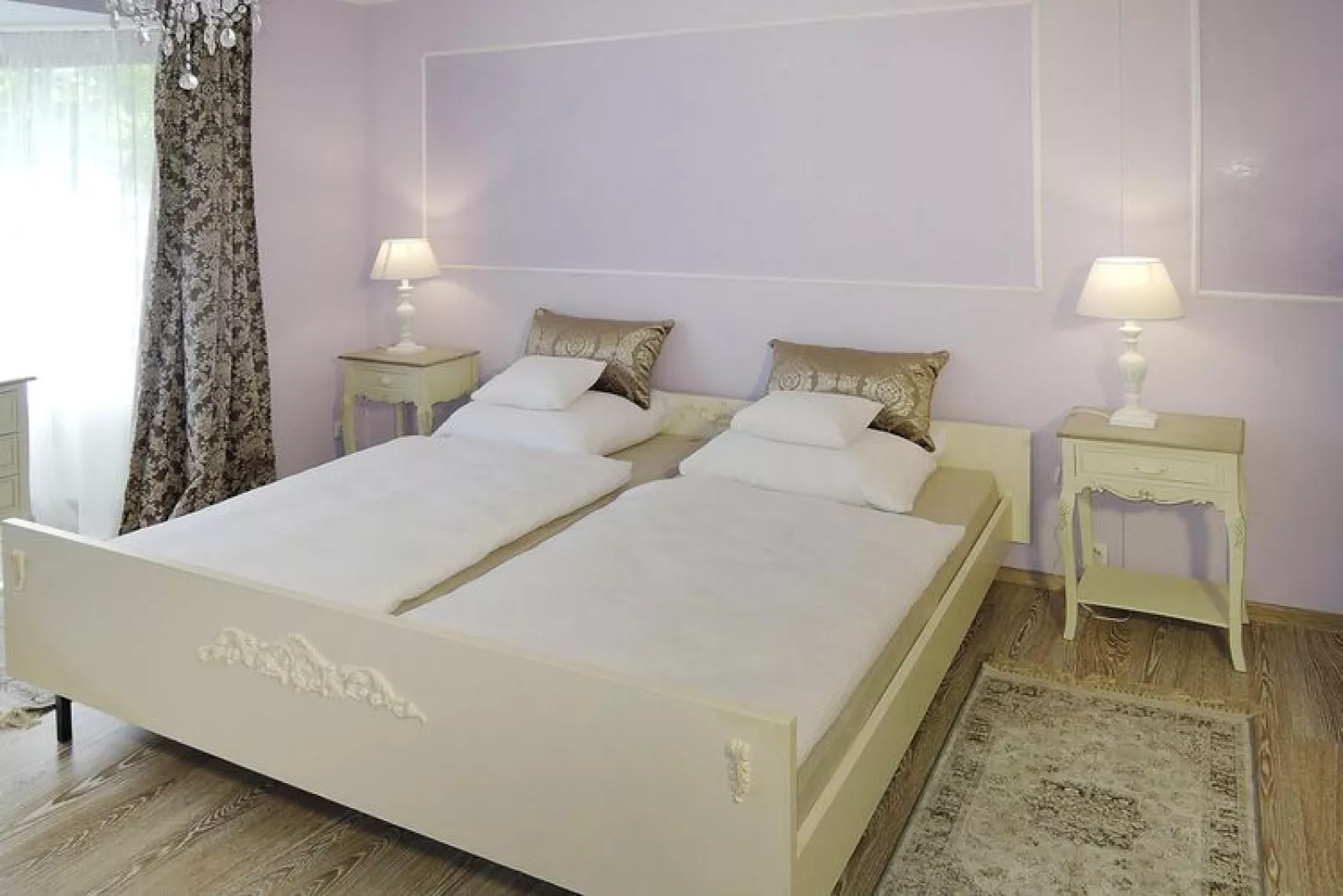 Komfortowy dom wakacyjny z prywatnym basenem dla 8 osób w Trzesaczu-Bedroom