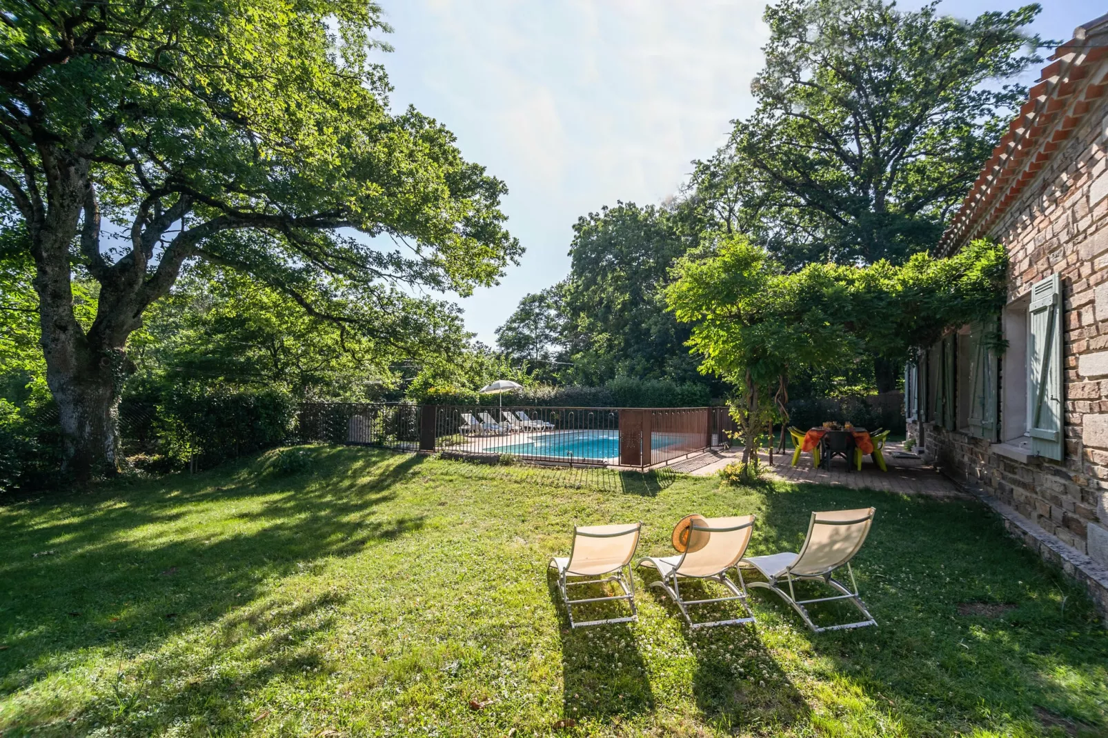 Le Garric-Gardens summer