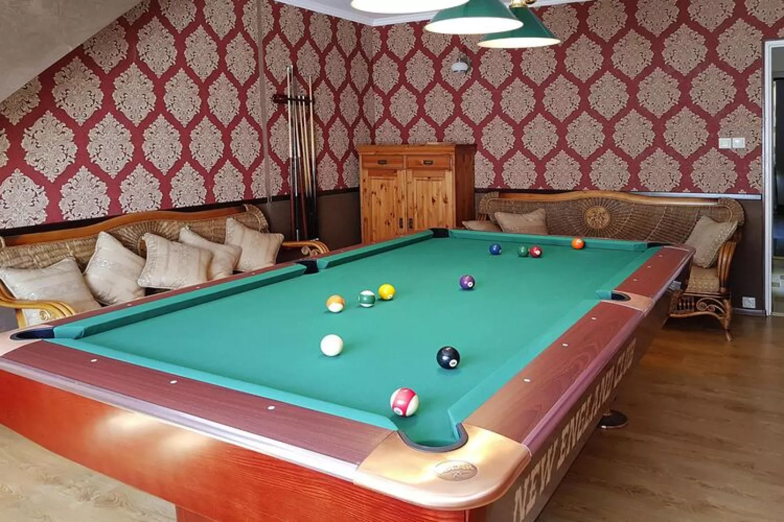 Komfortowy dom wakacyjny z prywatnym basenem dla 8 osób w Trzesaczu-Recreation room