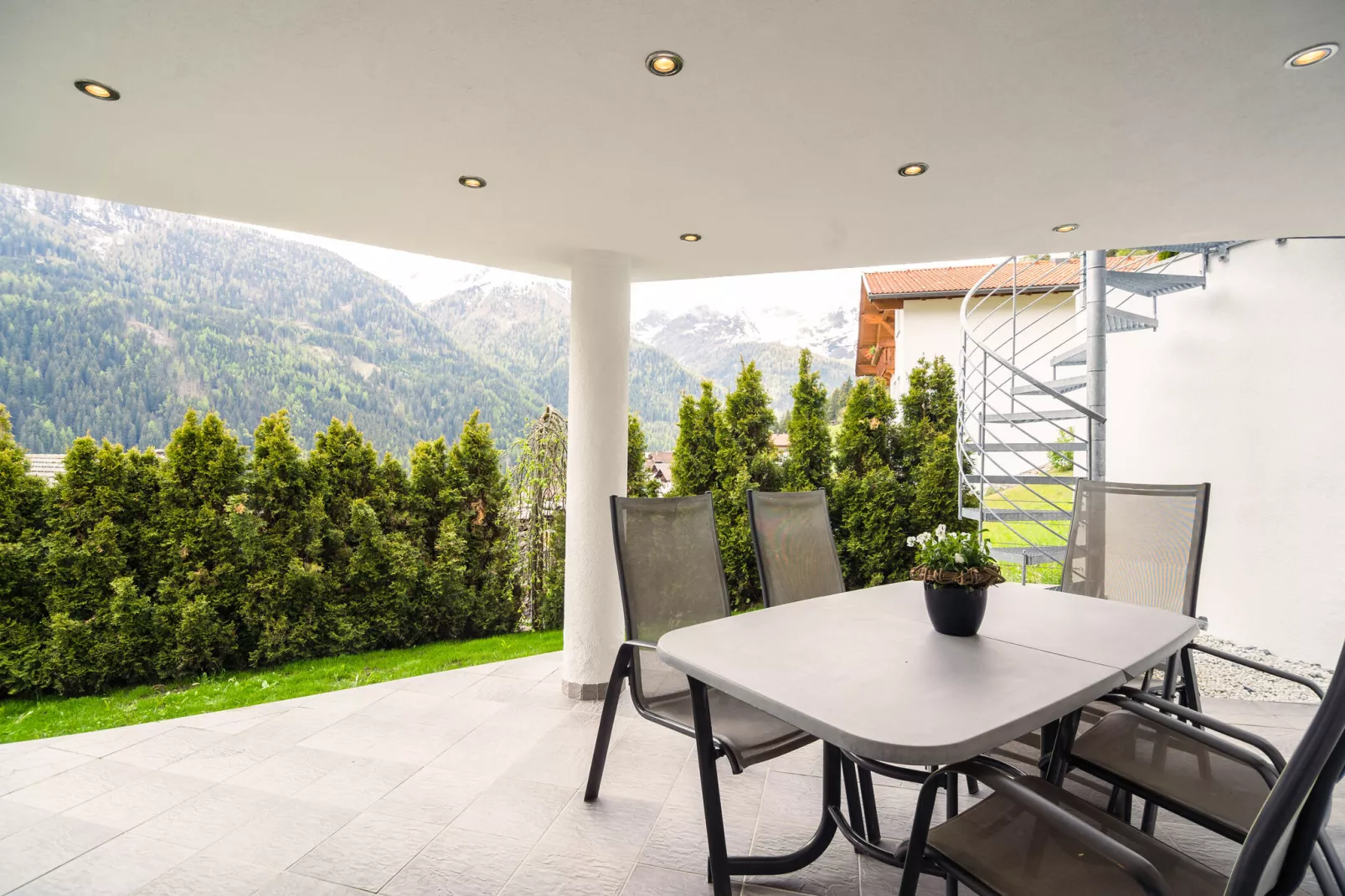 Björn-Terrace balcony