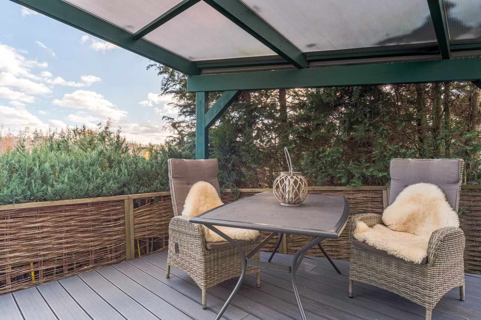 Holiday home with terrace next to the forest-Terrace balcony
