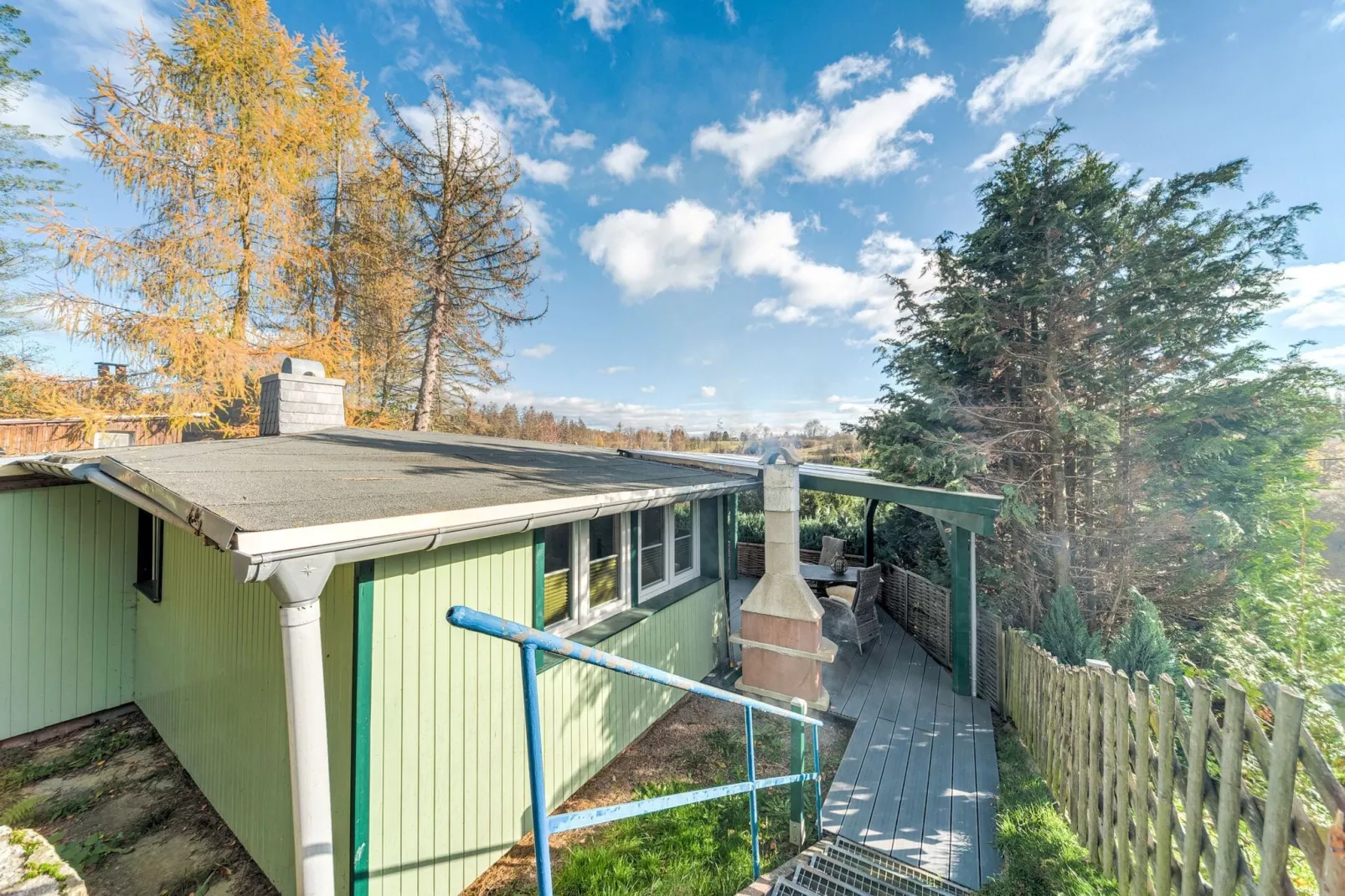 Holiday home with terrace next to the forest-Exterior summer