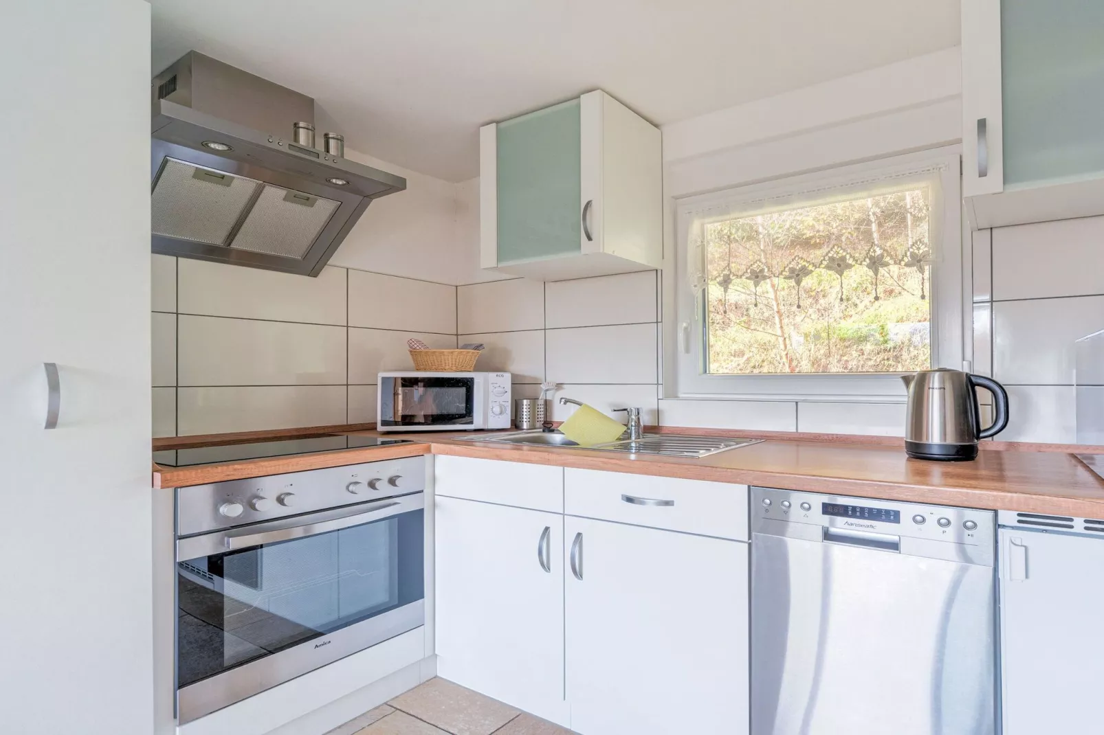 Holiday home with terrace next to the forest-Kitchen