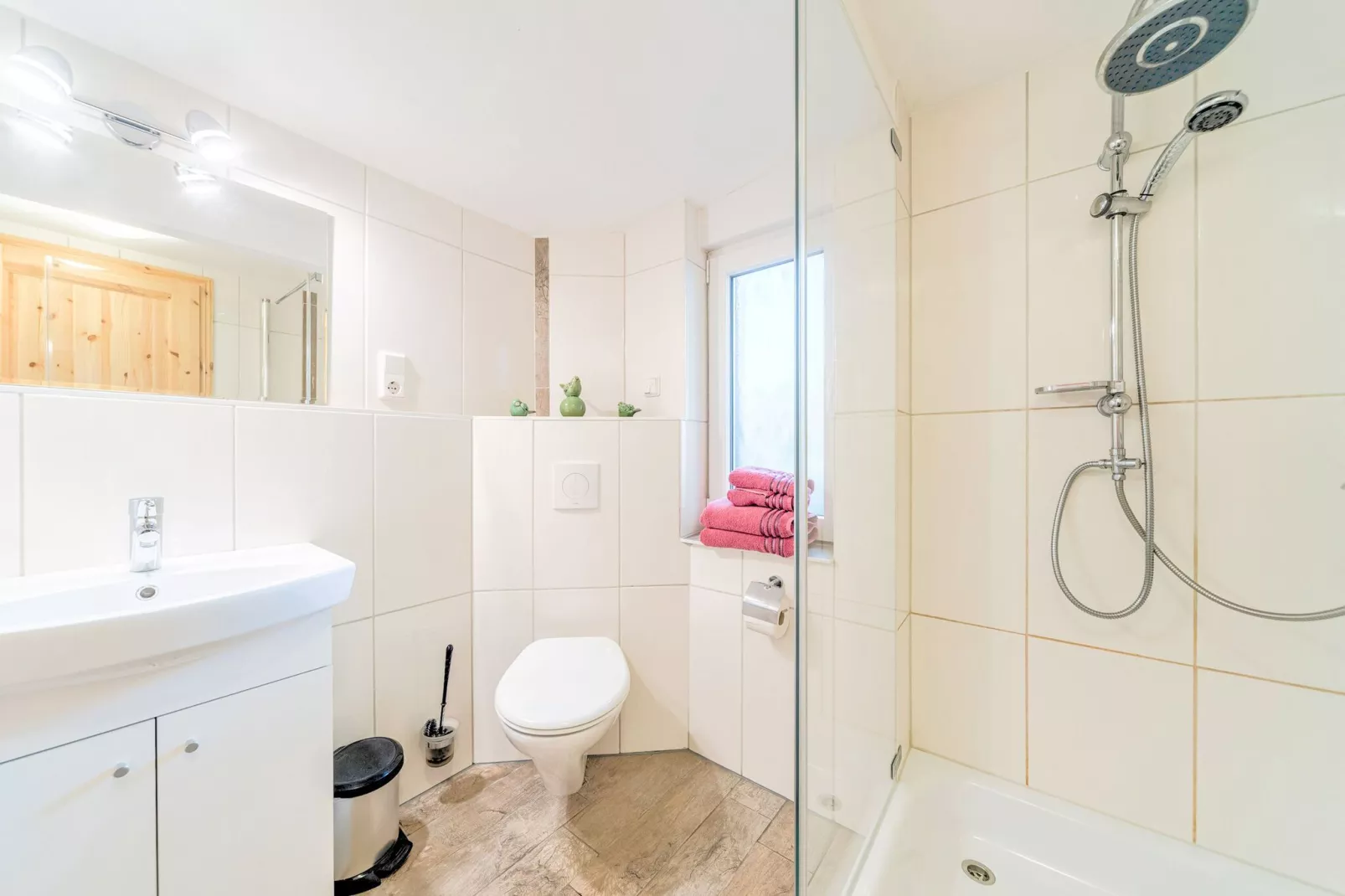 Holiday home with terrace next to the forest-Bathroom