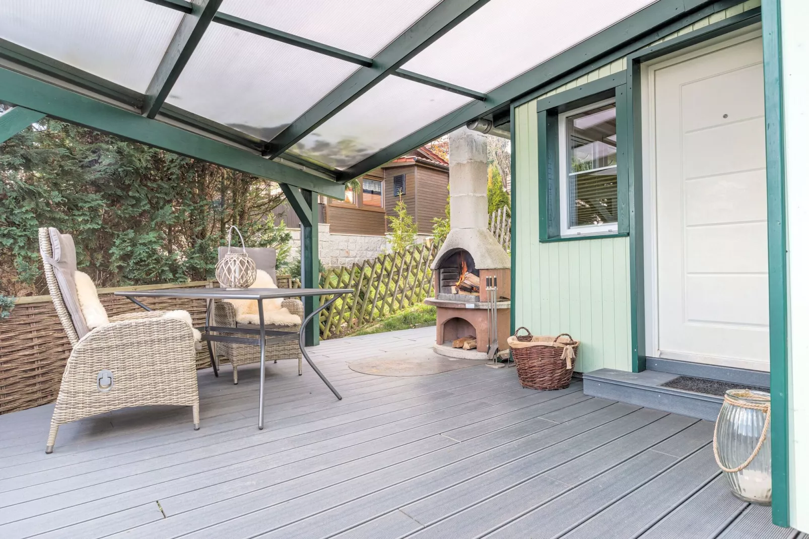 Holiday home with terrace next to the forest-Terrace balcony