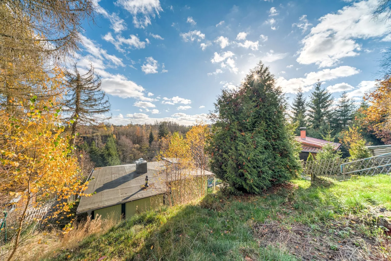 Holiday home with terrace next to the forest-Gardens summer