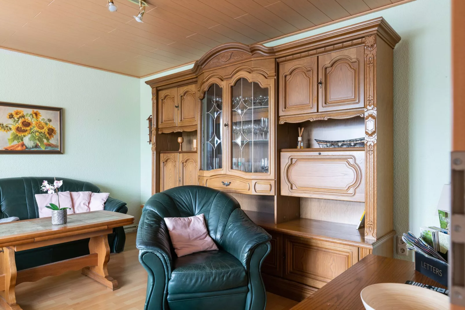 Thale-Living room