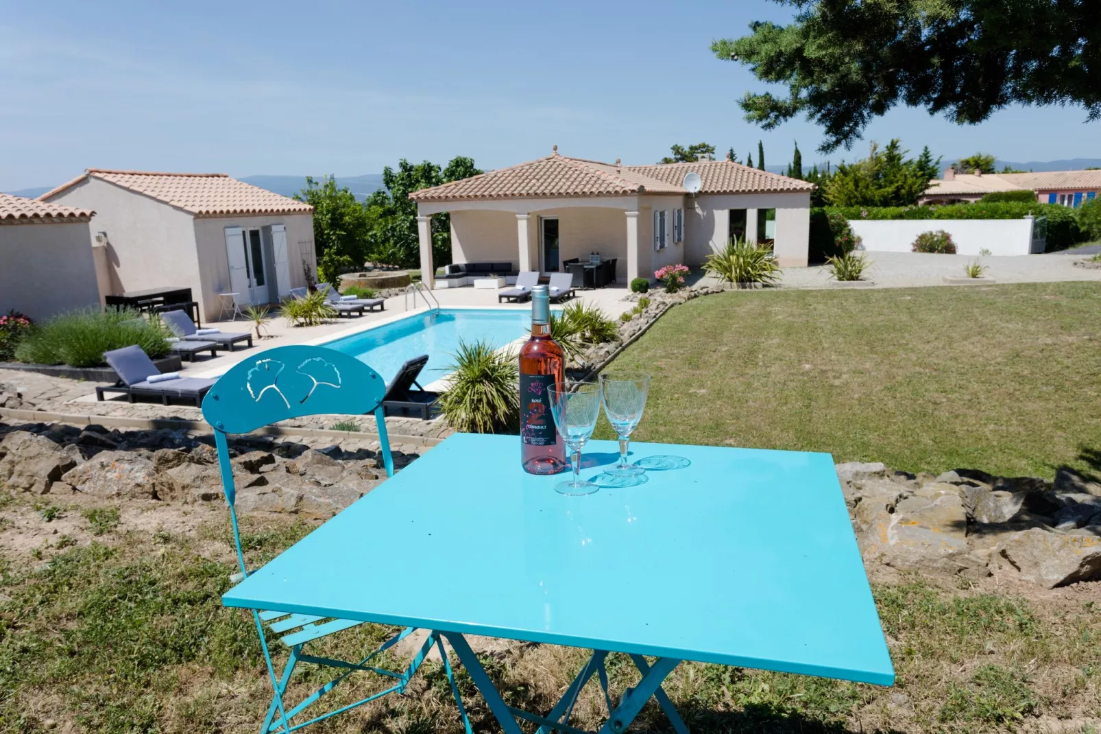 Villa Le Vigne du Paradis-Gardens summer