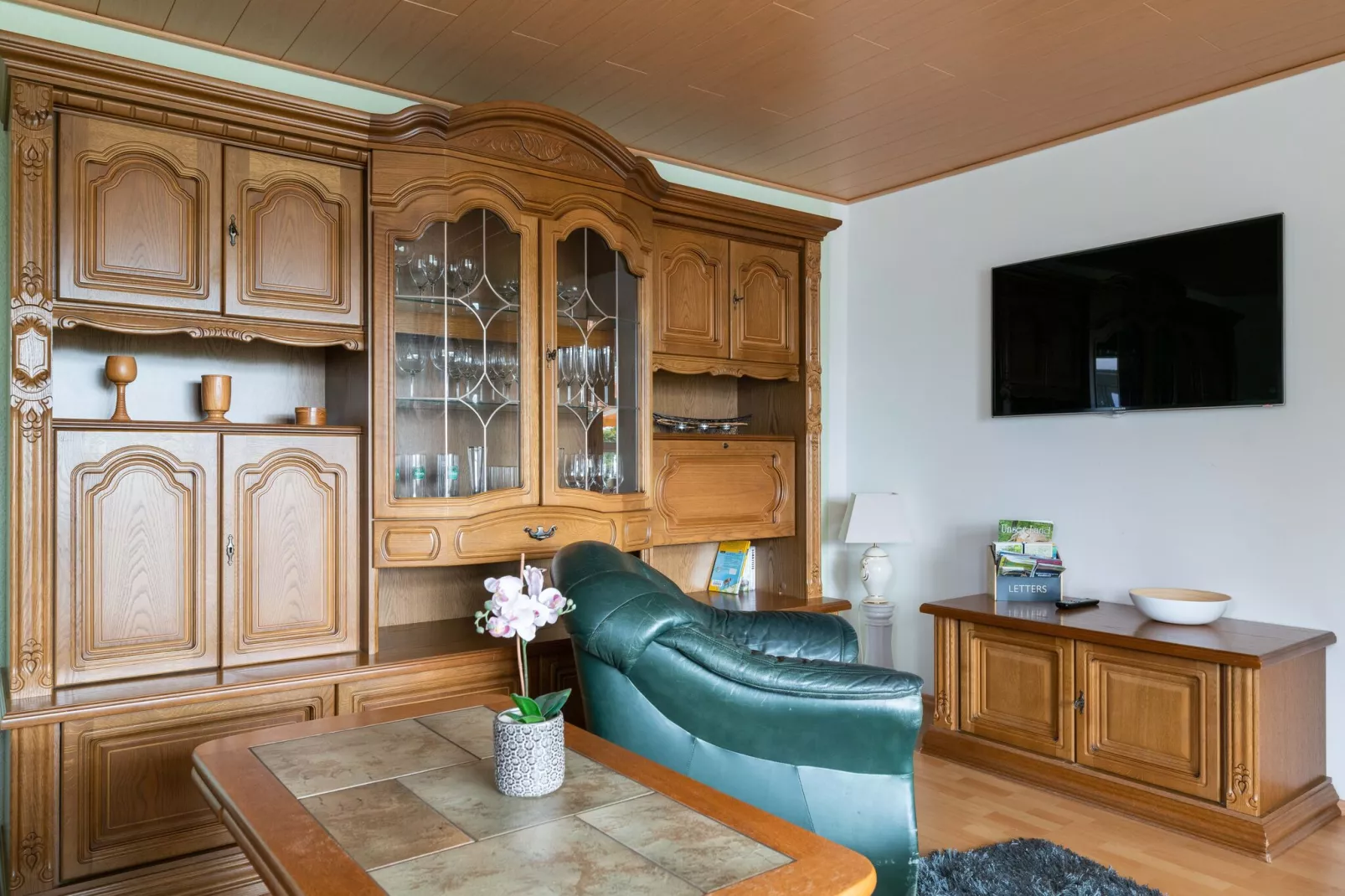Thale-Living room