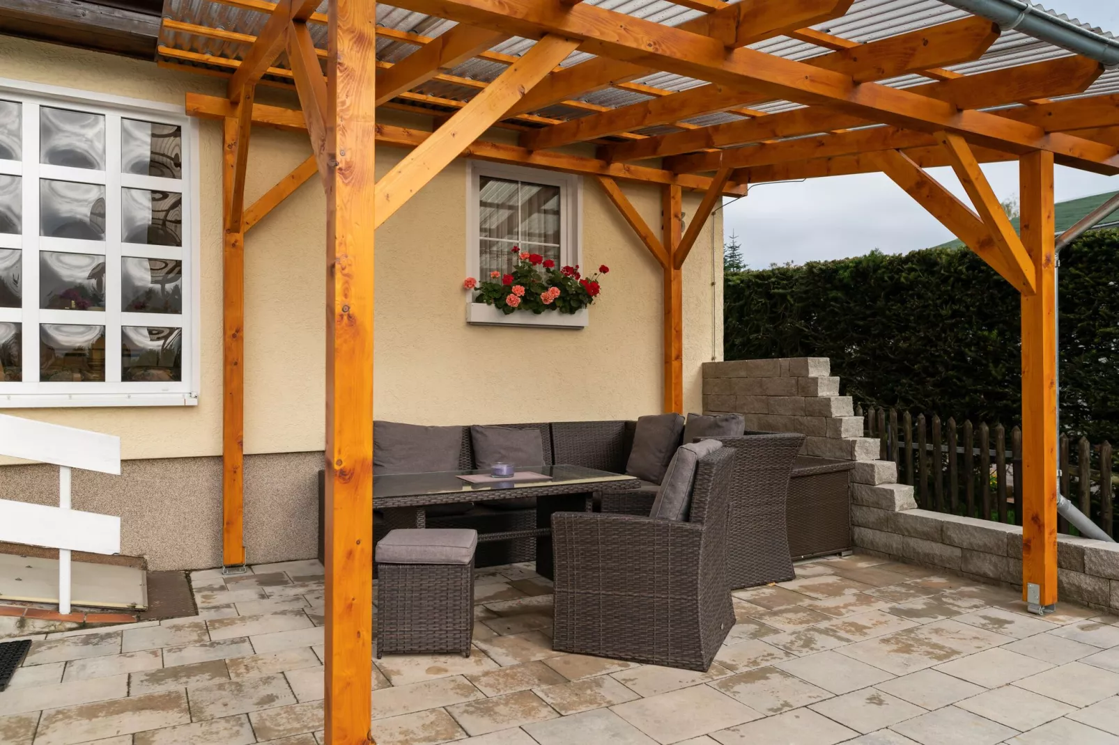Thale-Terrace balcony