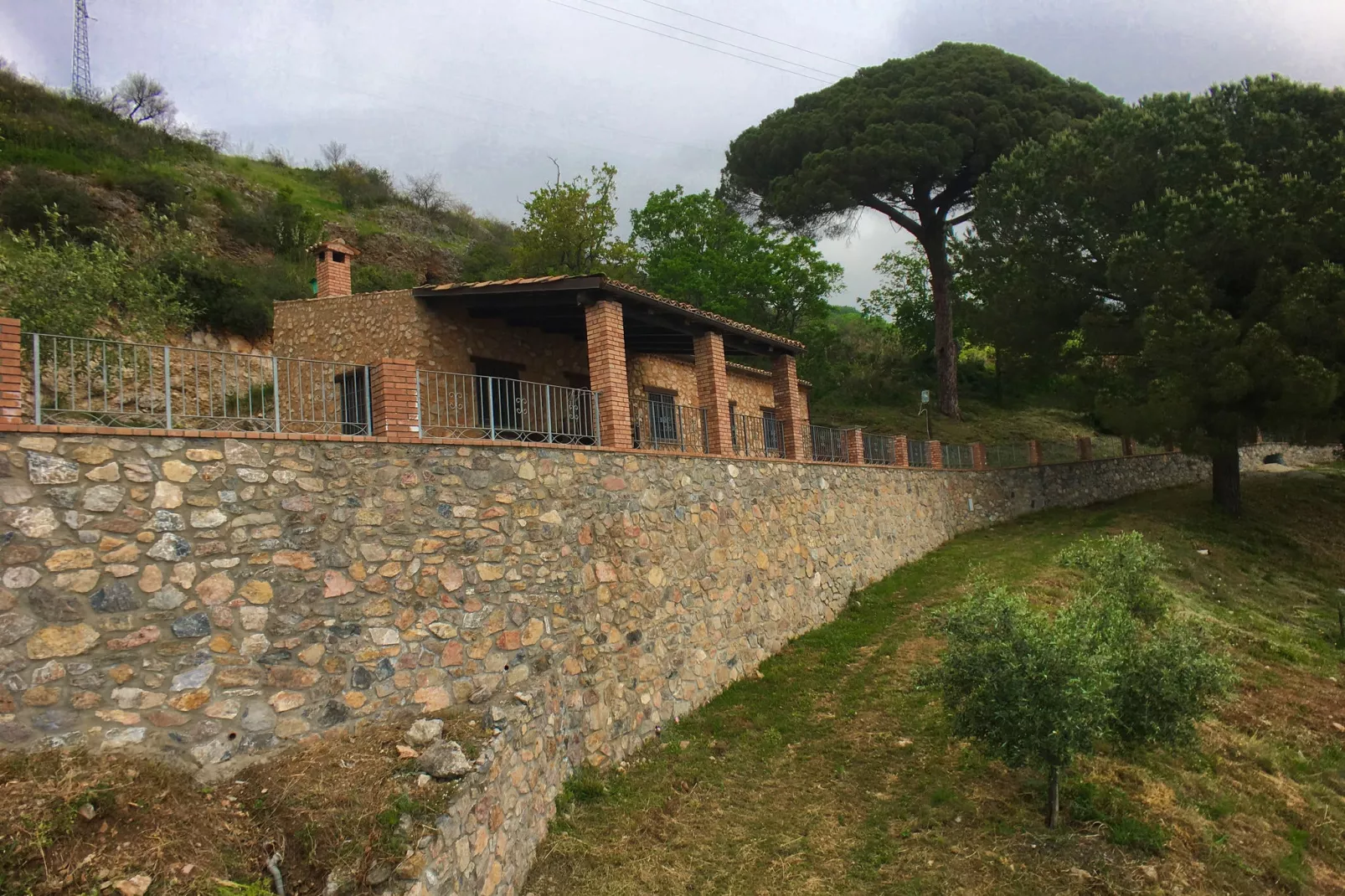 Tuono-Exterior summer