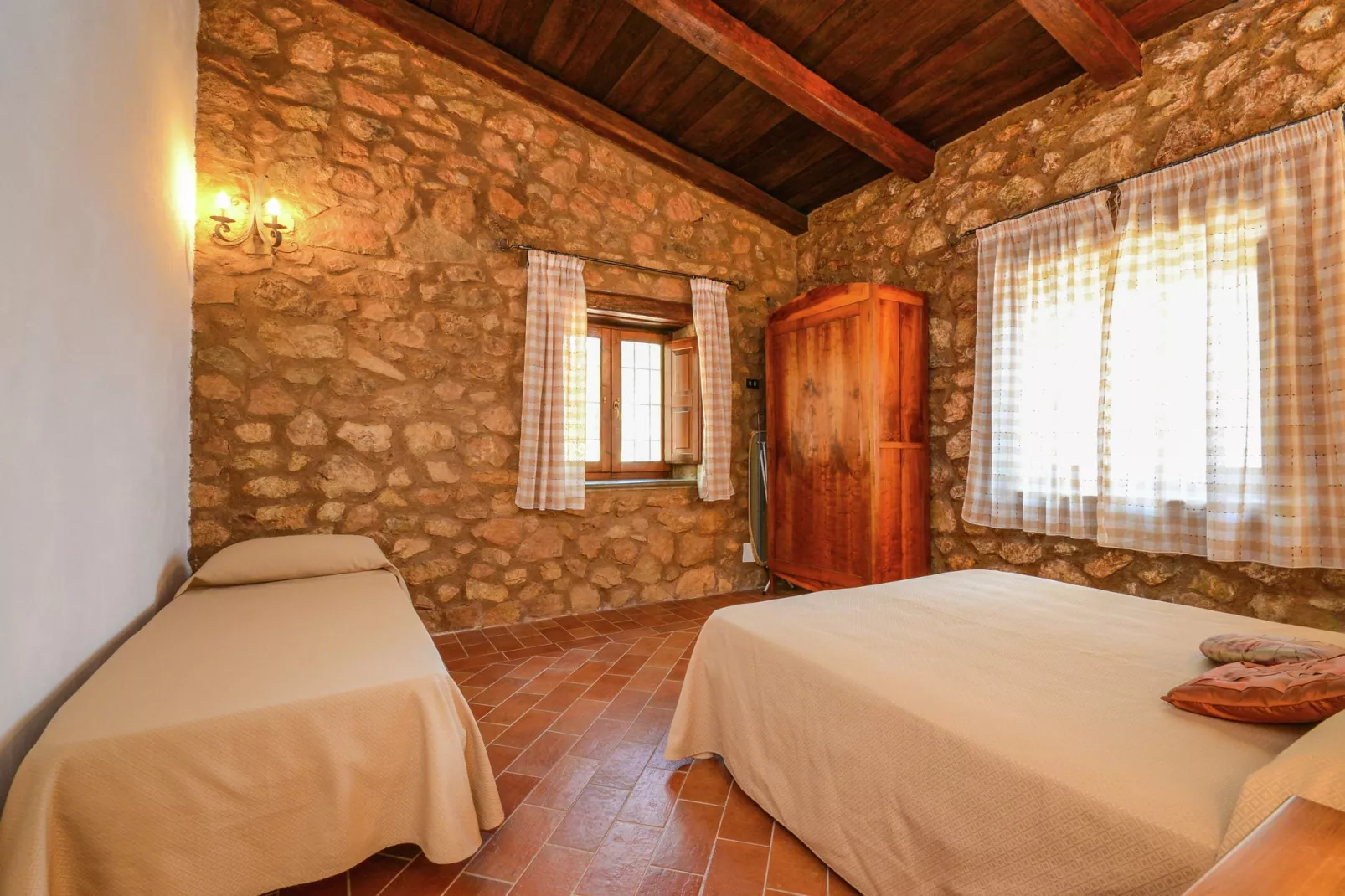 Tuono-Bedroom