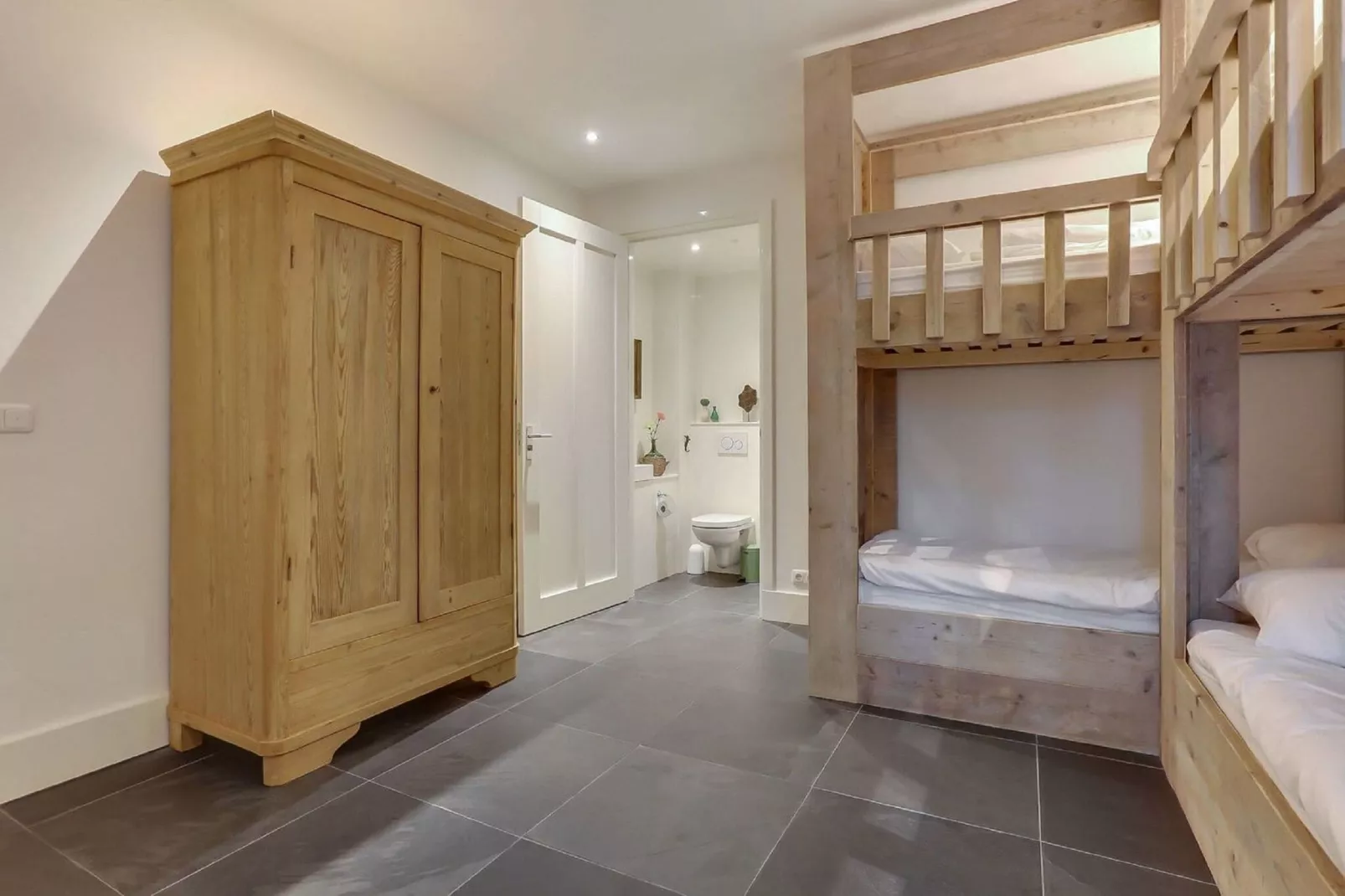 Vakantiepark Sandberghe 7-Bedroom