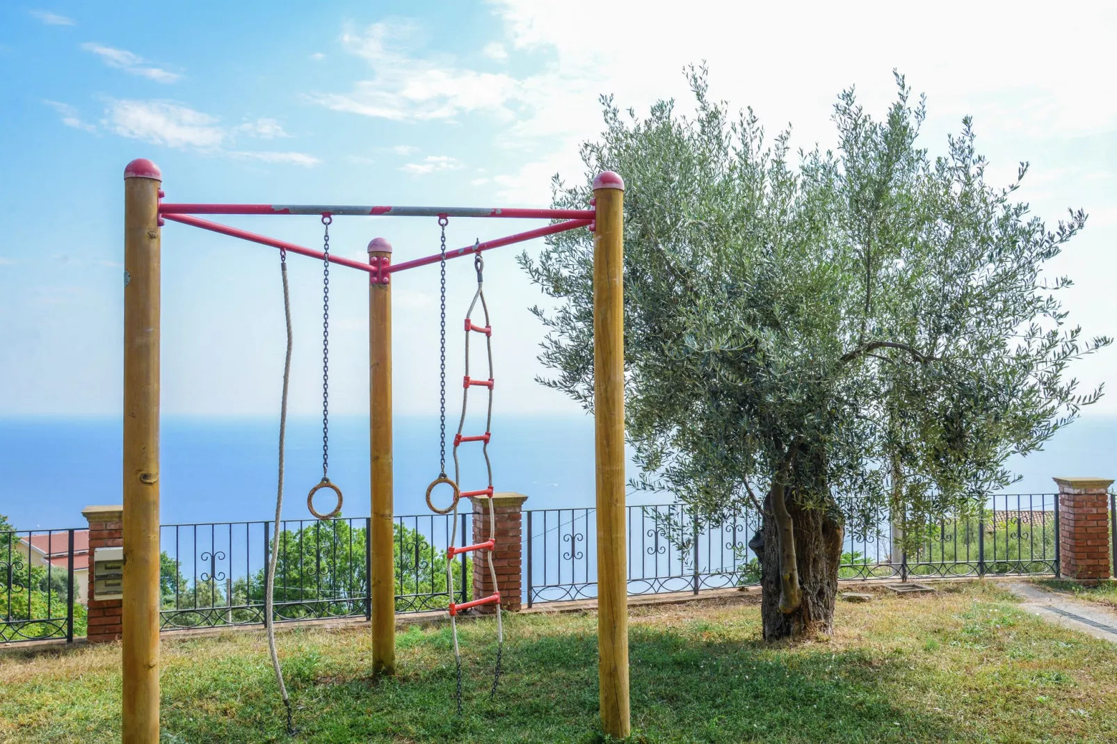 Tuono-Facilities