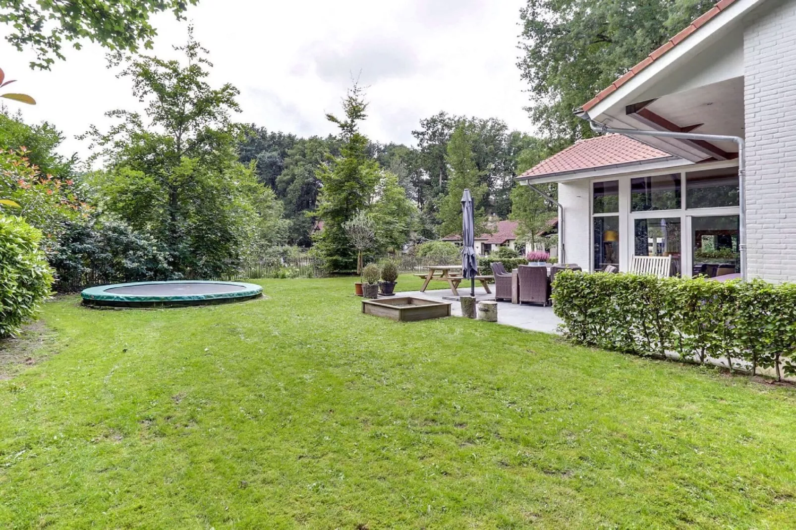 Vakantiepark Sandberghe 7-Gardens summer