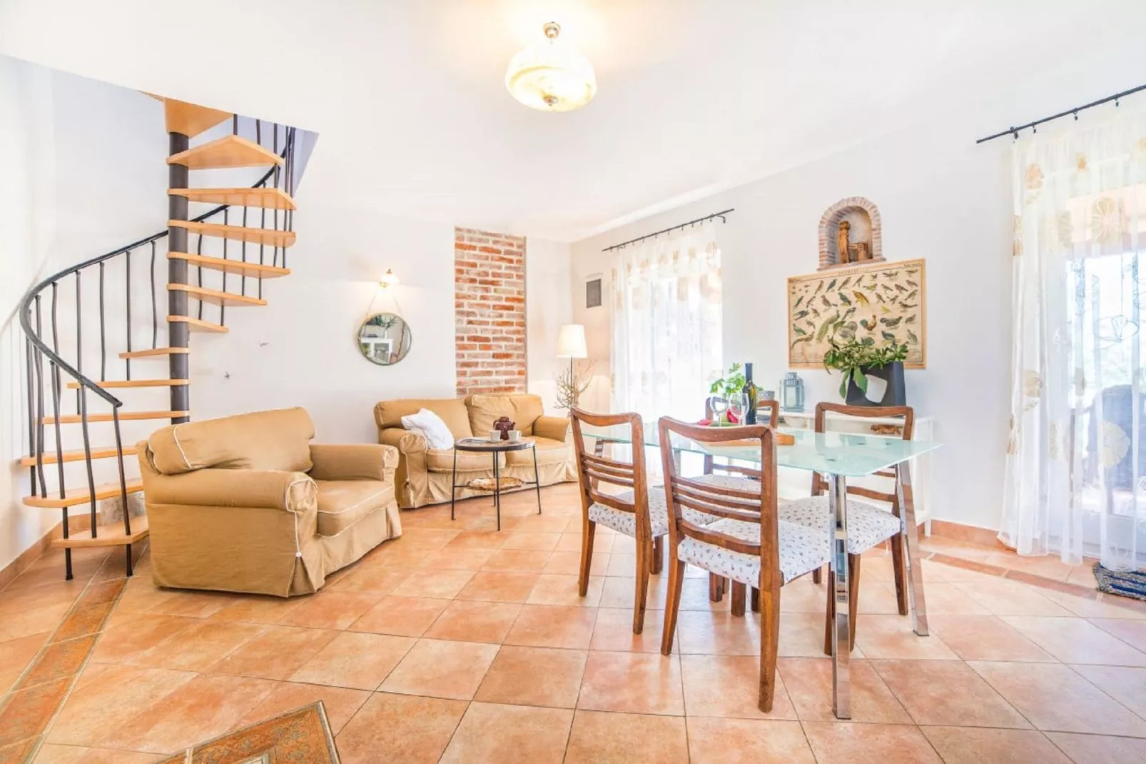Casa Peronospora-Living room