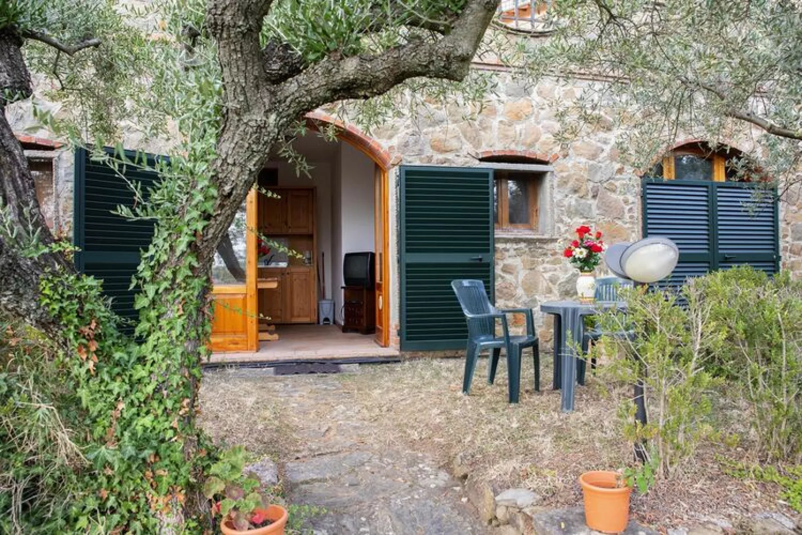Appartements Villa Morosi Lamporecchio Typ A biloc 2 Pers-Gardens summer