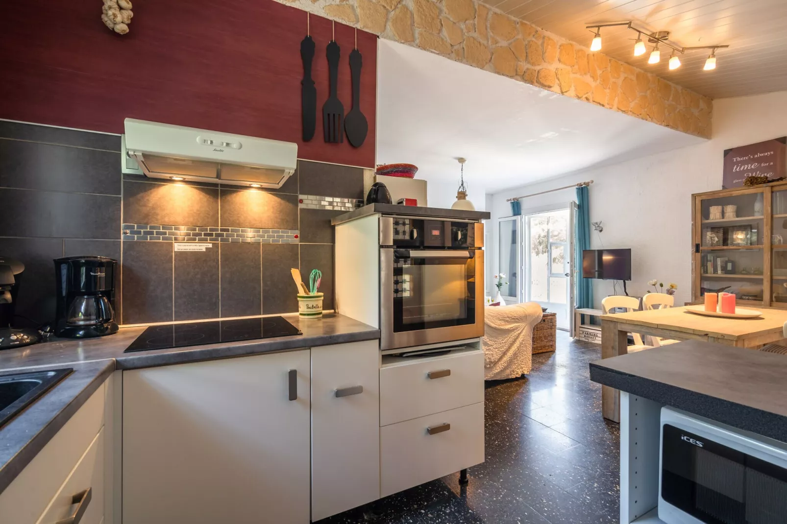Villa Les Ecureuils-Kitchen
