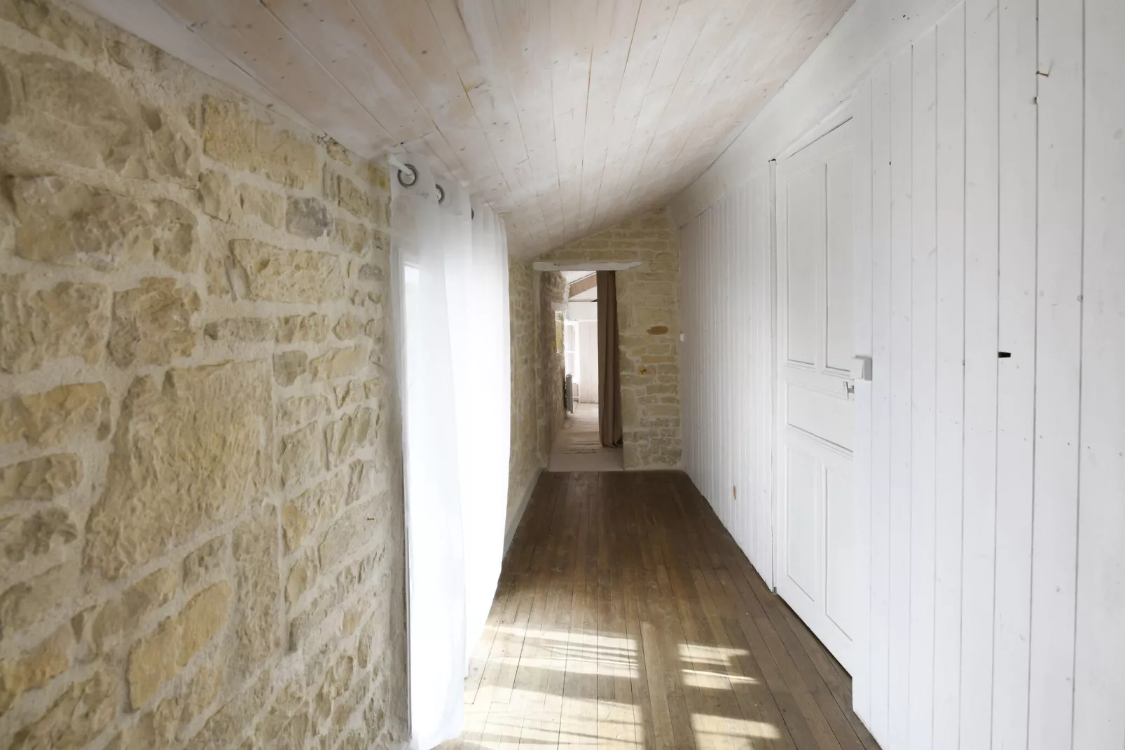 Les Ormeaux-Hall d'accueil