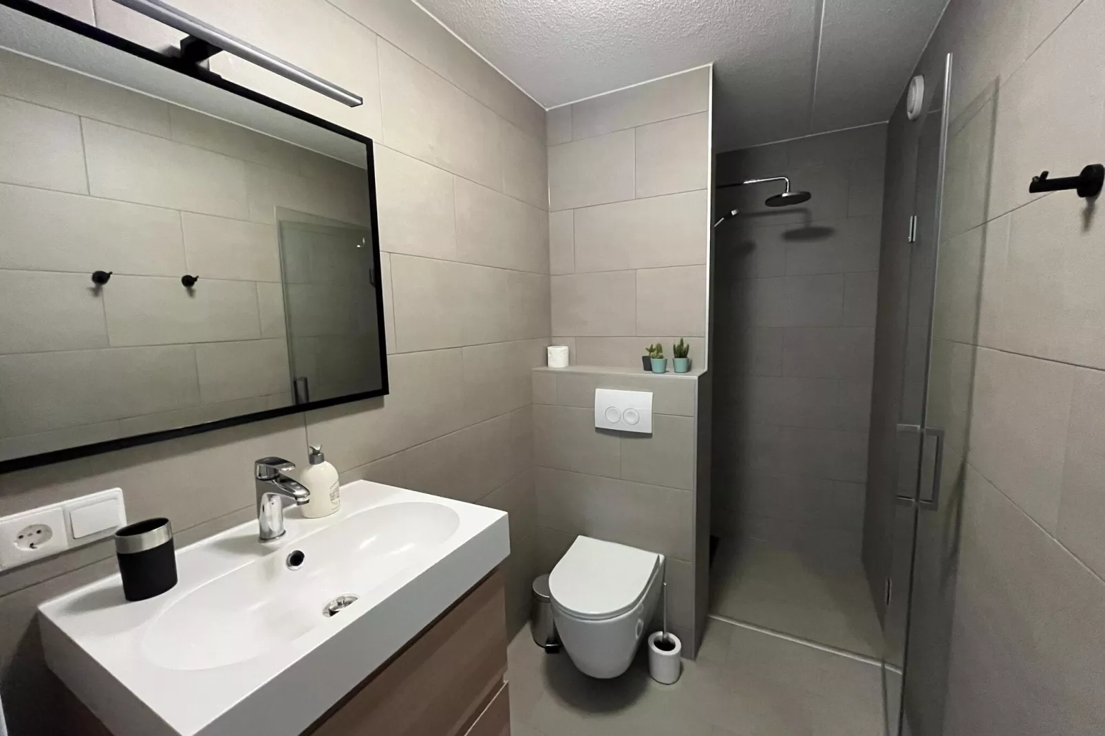 Energievriendelijk 't Brummelhuus H556-Bathroom
