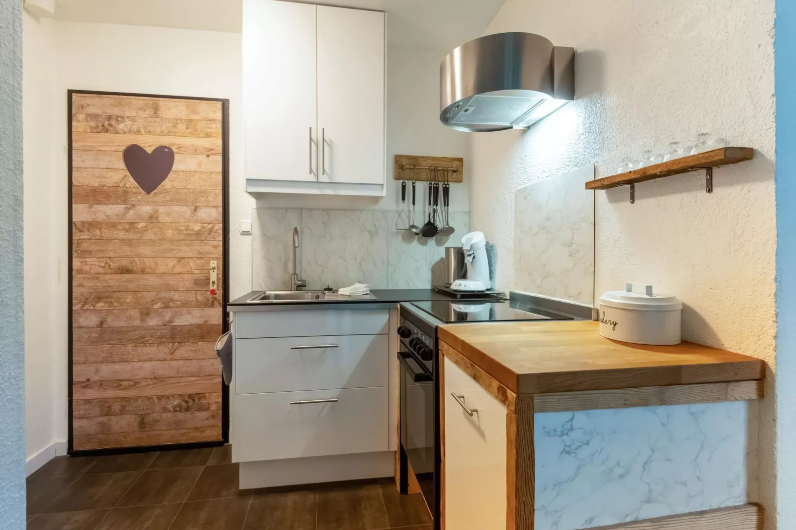 Haus Bergwald TOP 1-Kitchen