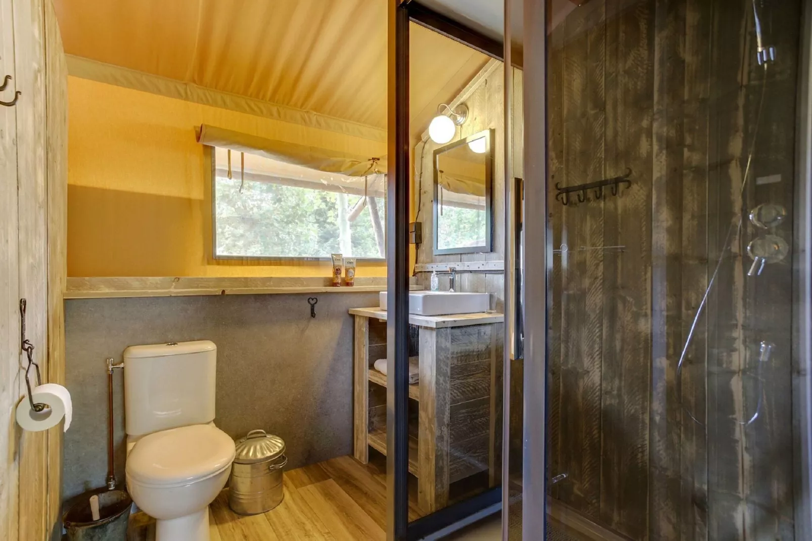 Vakantiepark Sandberghe 9-Bathroom