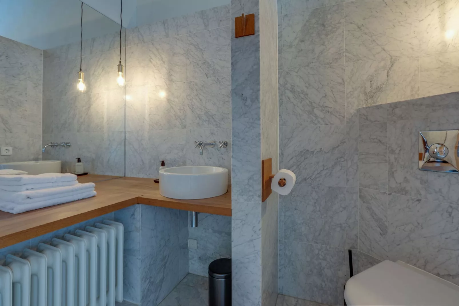 'Herberg De Waard van Ternaard'-Bathroom