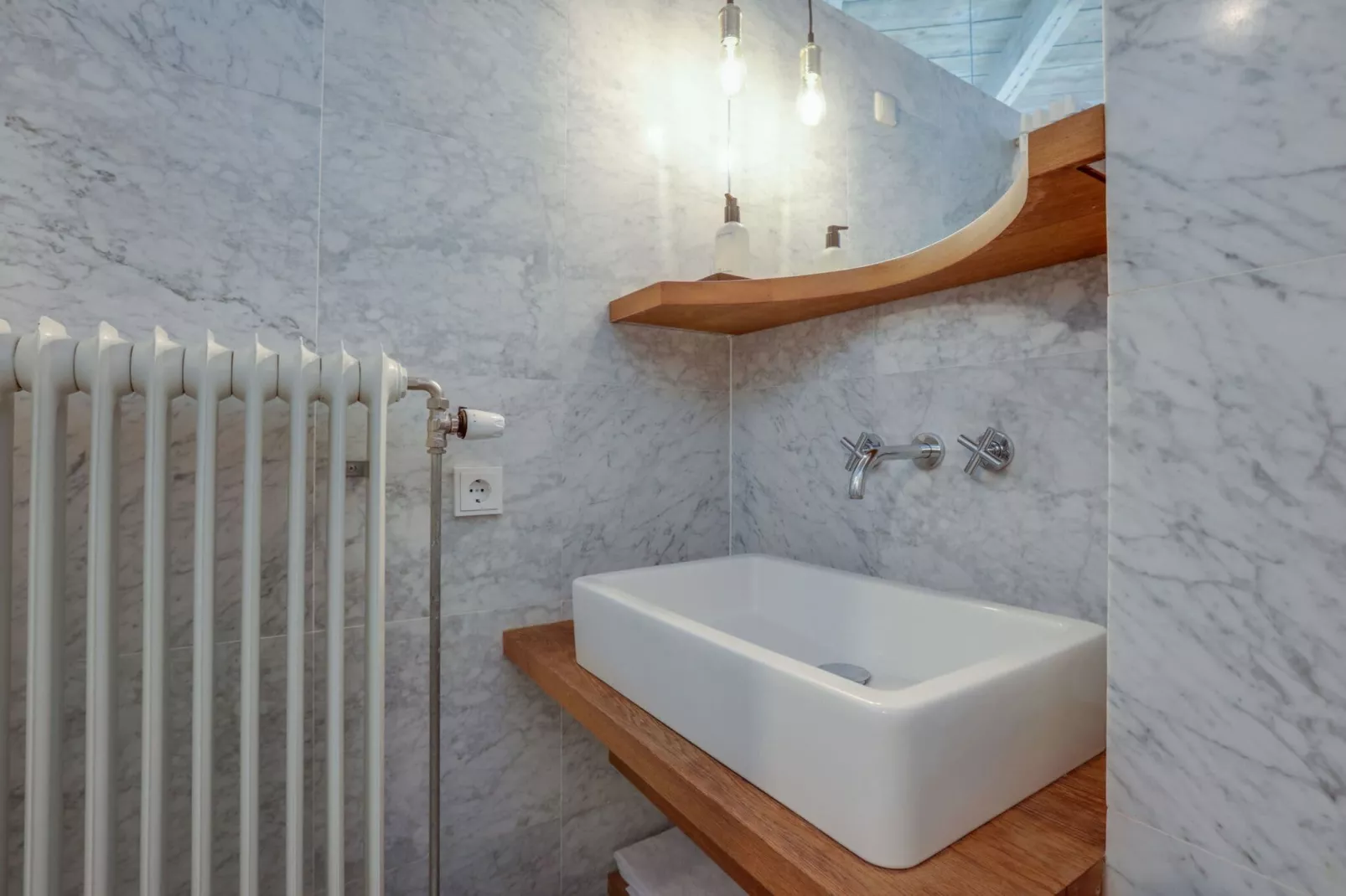 'Herberg De Waard van Ternaard'-Bathroom