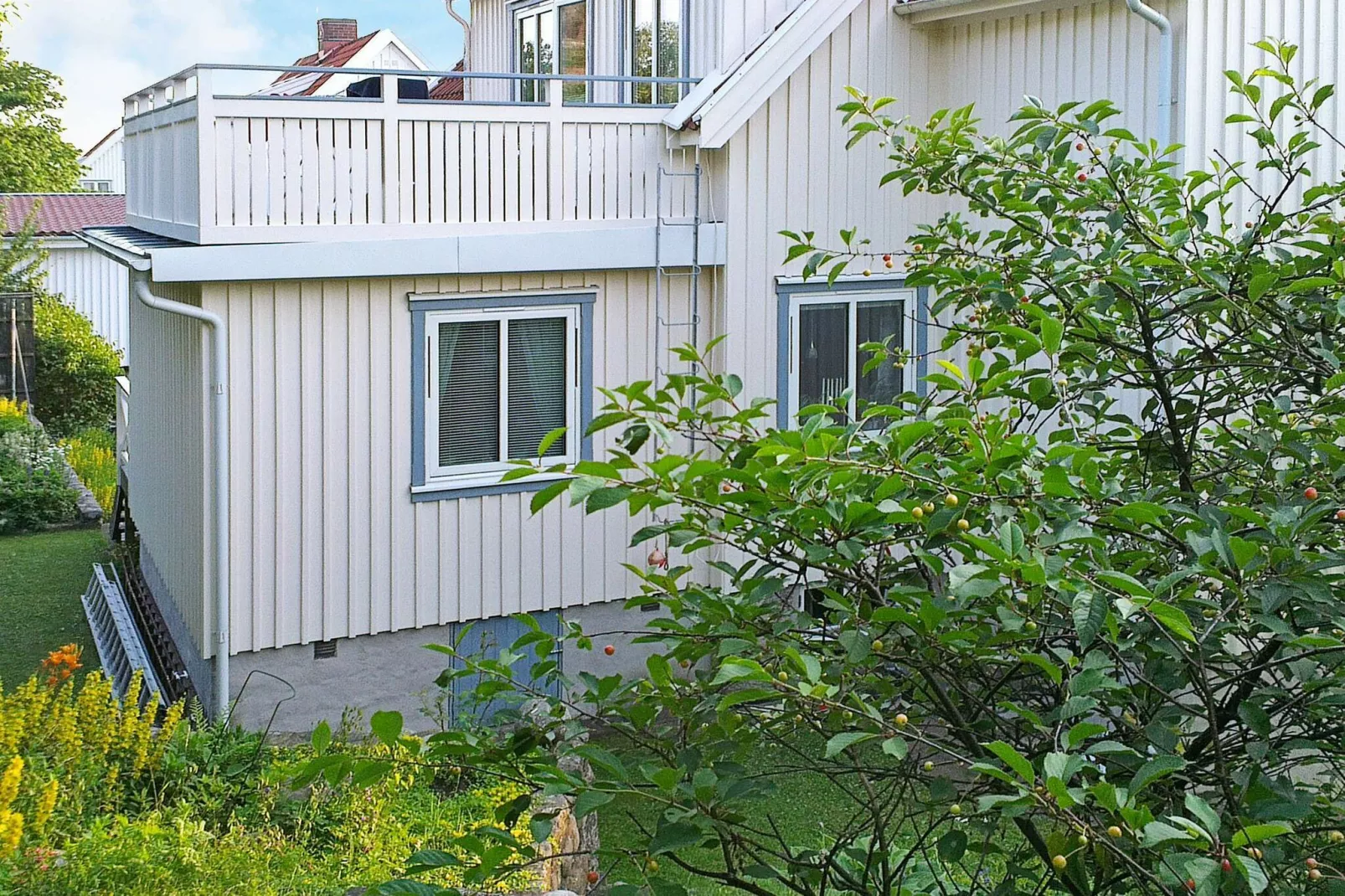 4 person holiday home in Skärhamn-By Traum