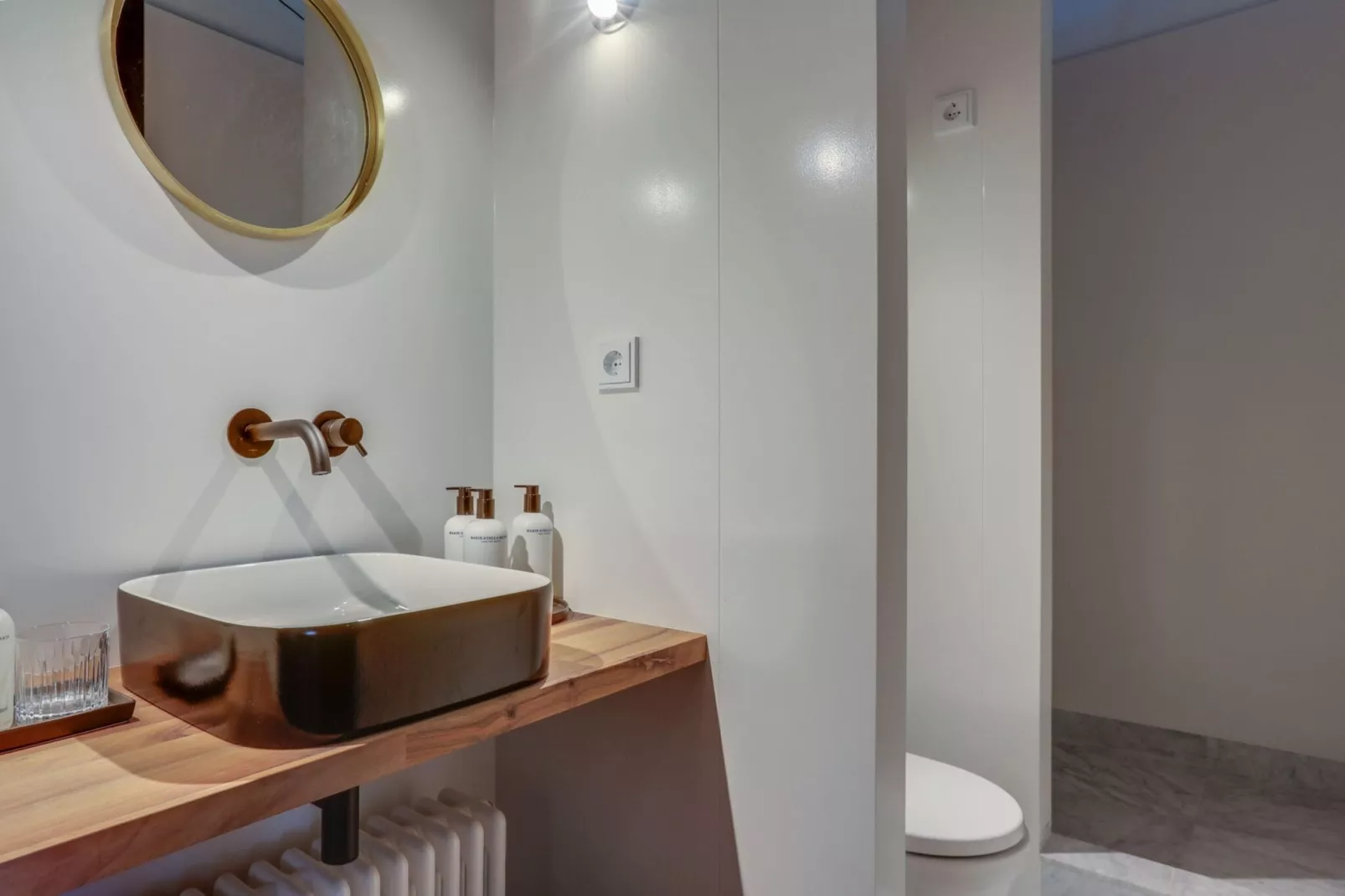 'Herberg De Waard van Ternaard'-Bathroom