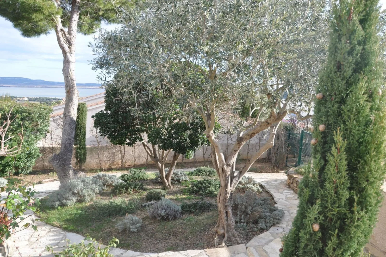 Villa Les Etangs-Gardens summer
